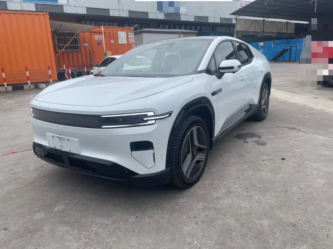 Changan Qiyuan E07  из Китая