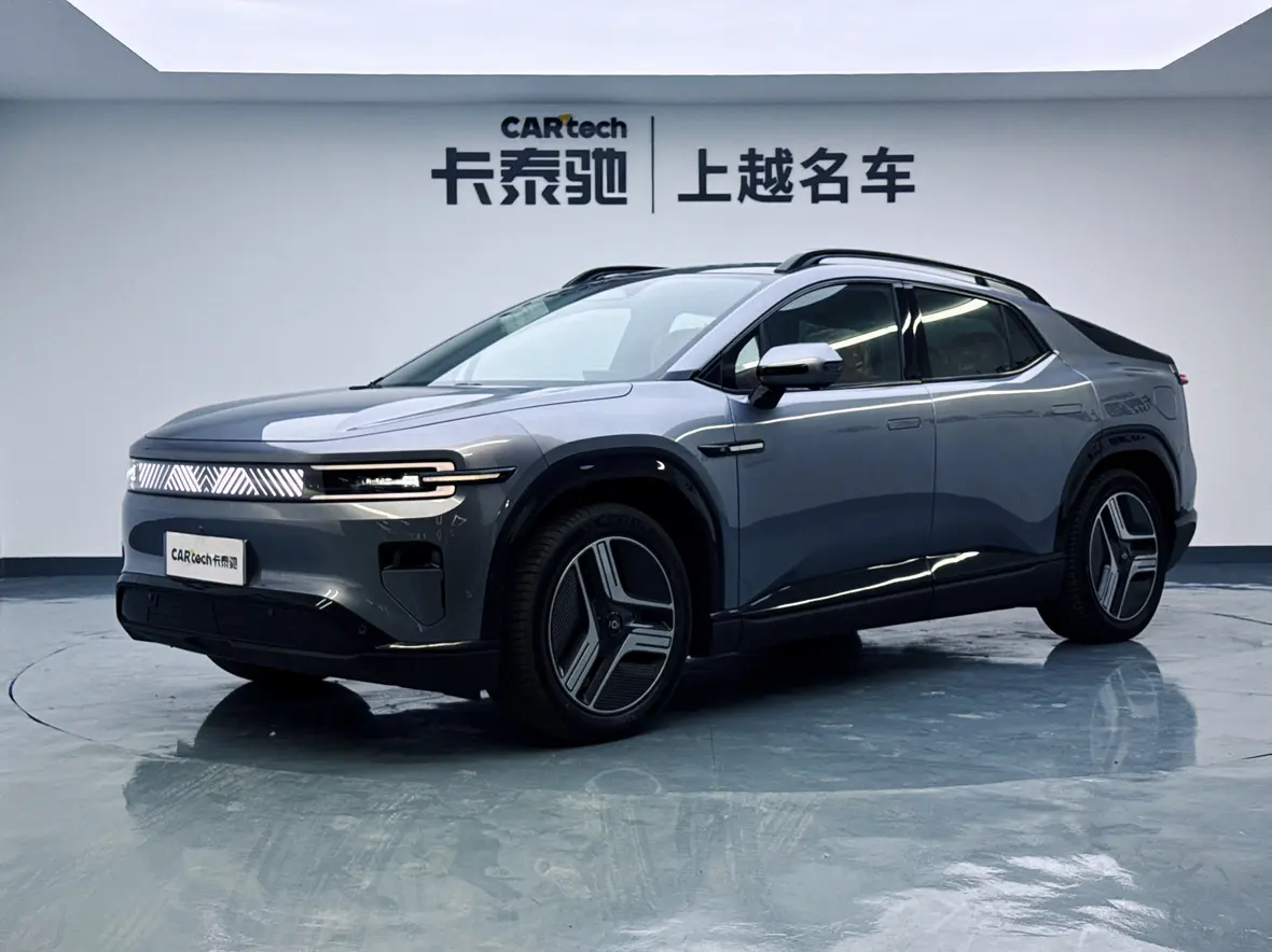 Changan Qiyuan E07  из Китая