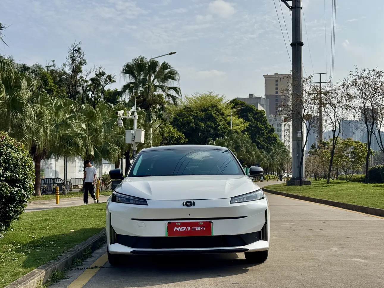 Changan Qiyuan A05  из Китая