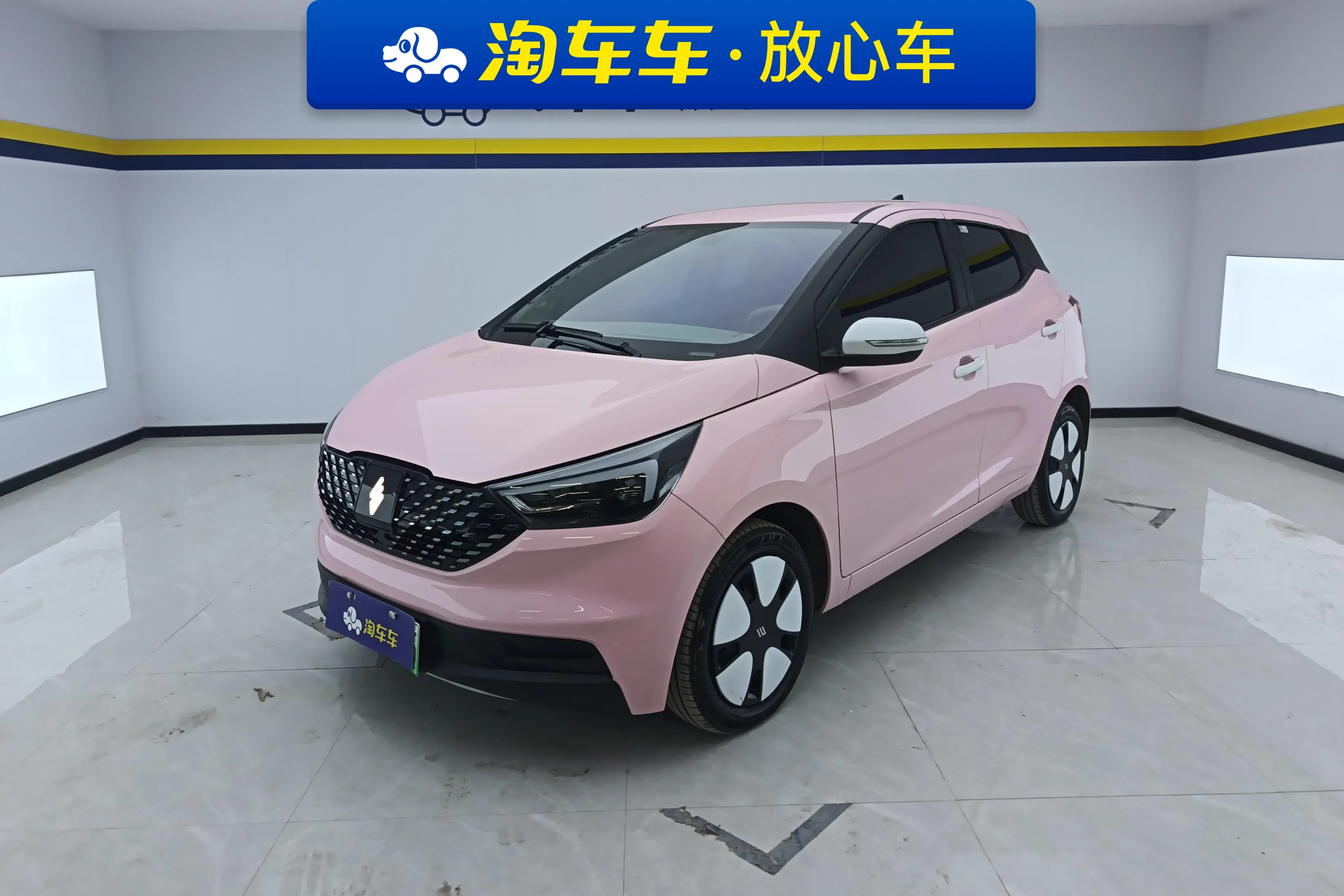 Jiangling Yizhi EV3  из Китая