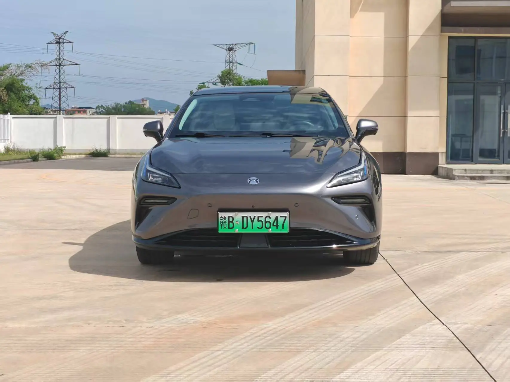 HYCAN Hechuang A06  из Китая