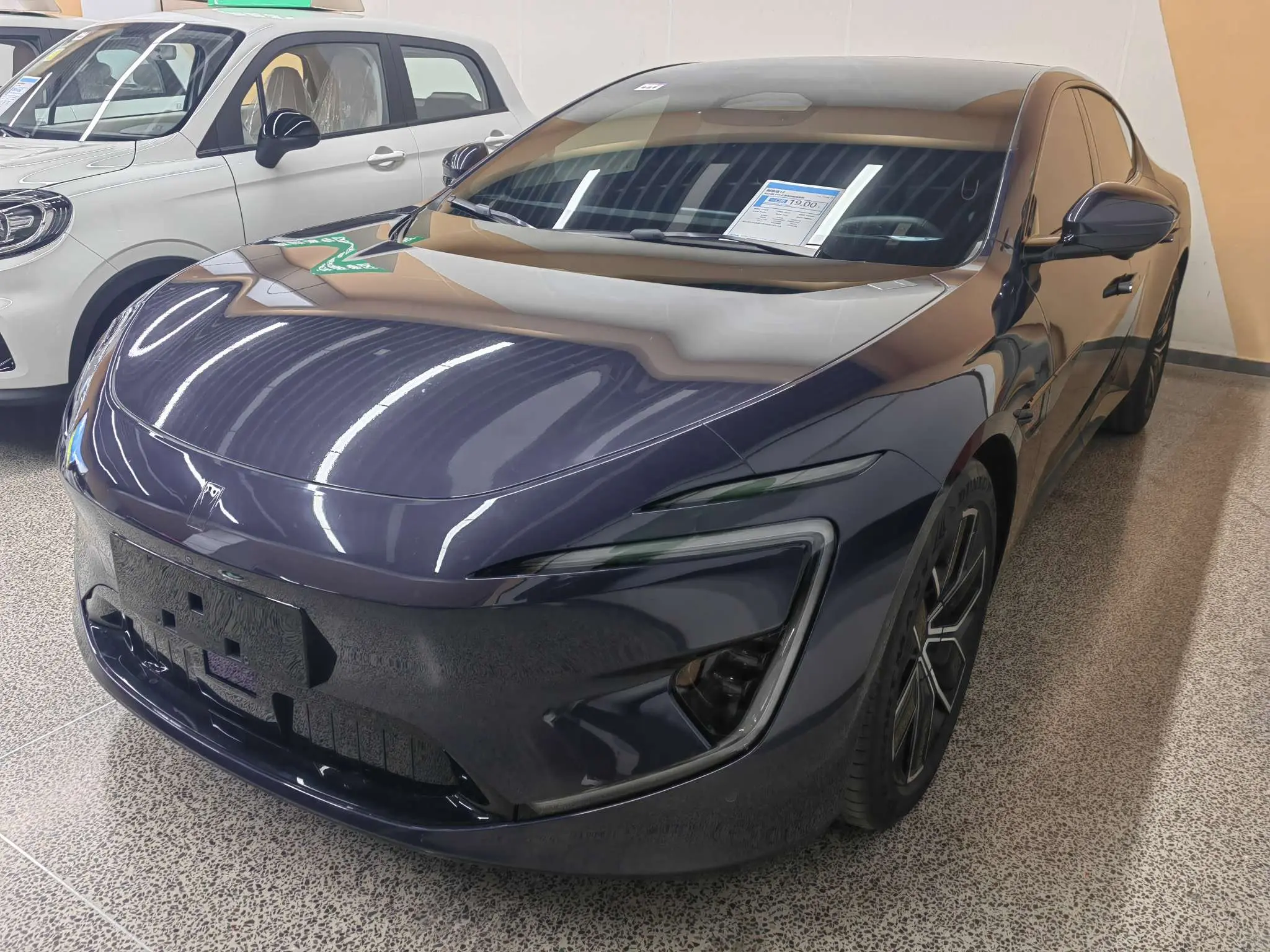 AVATR 12  из Китая