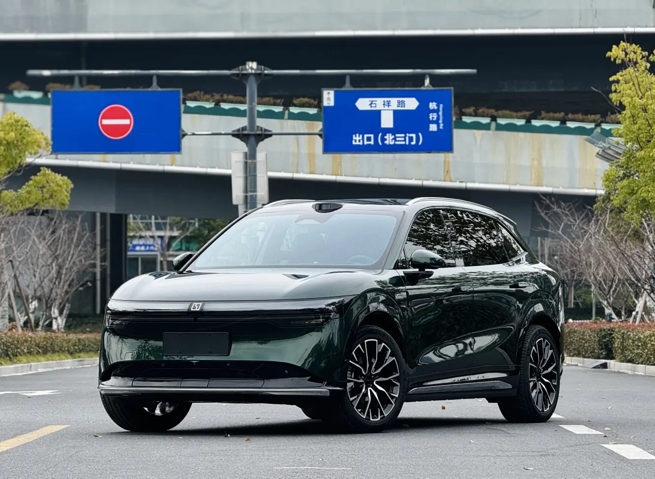 ZEEKR 7X  из Китая