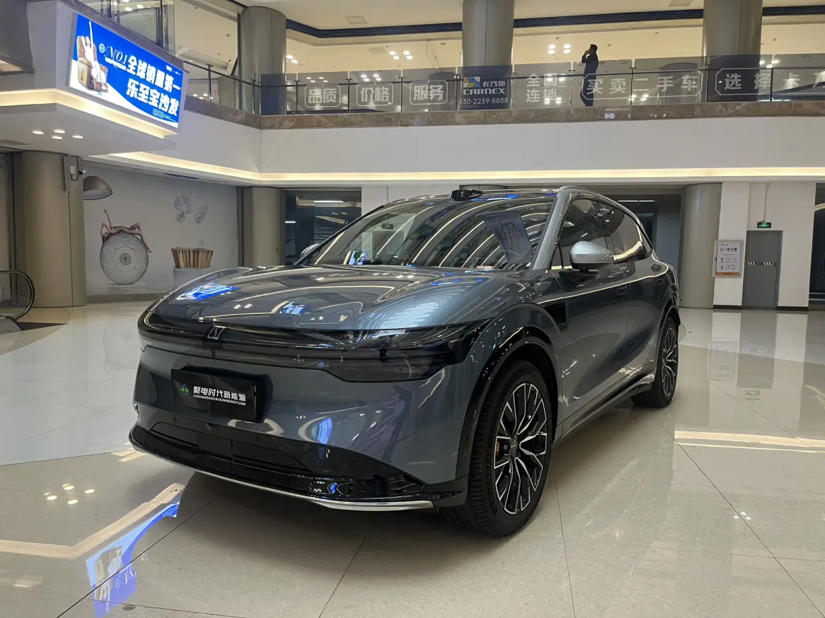 ZEEKR 7X  из Китая