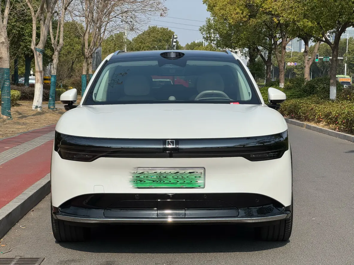 ZEEKR 7X  из Китая