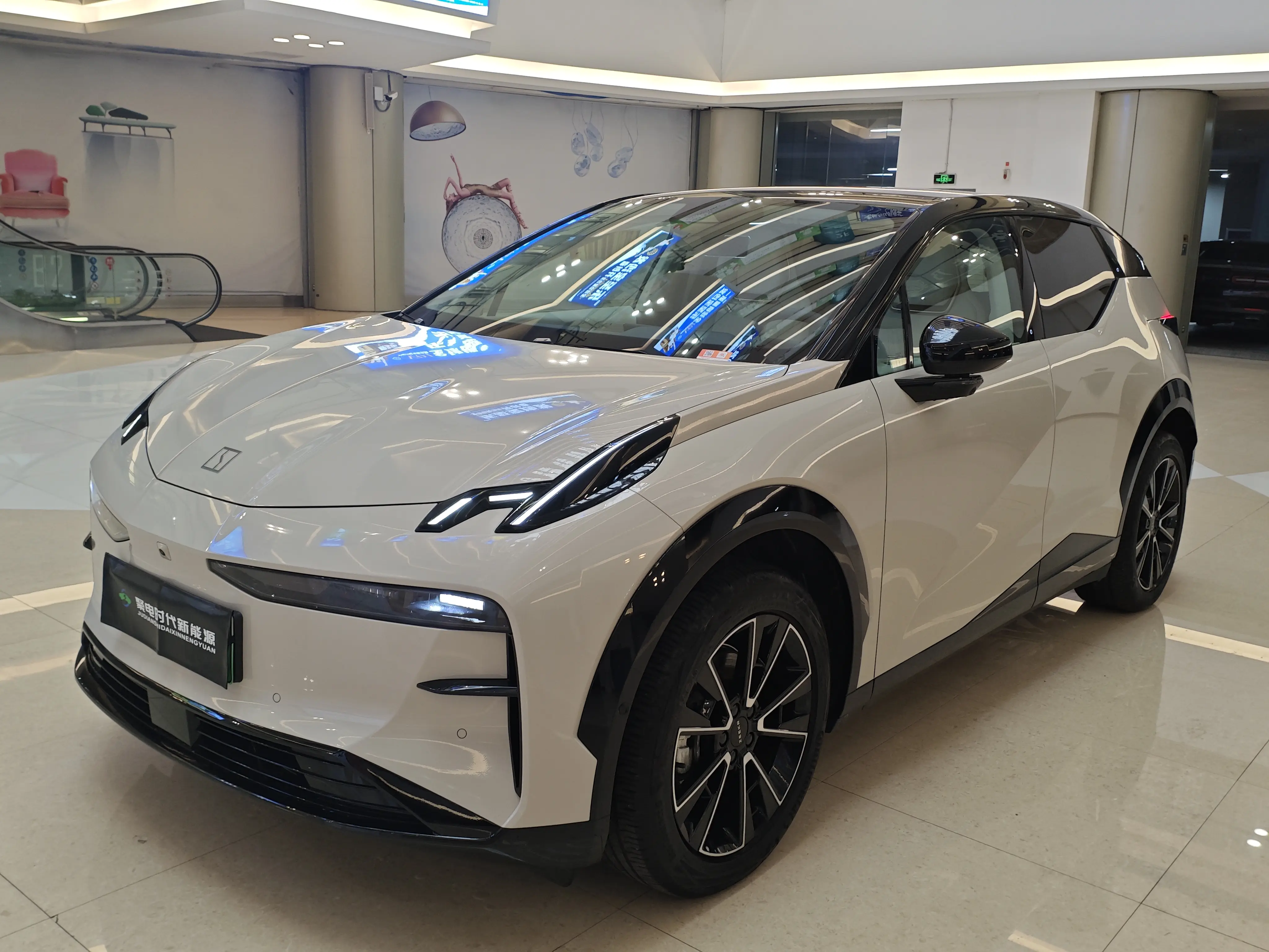 ZEEKR X  из Китая