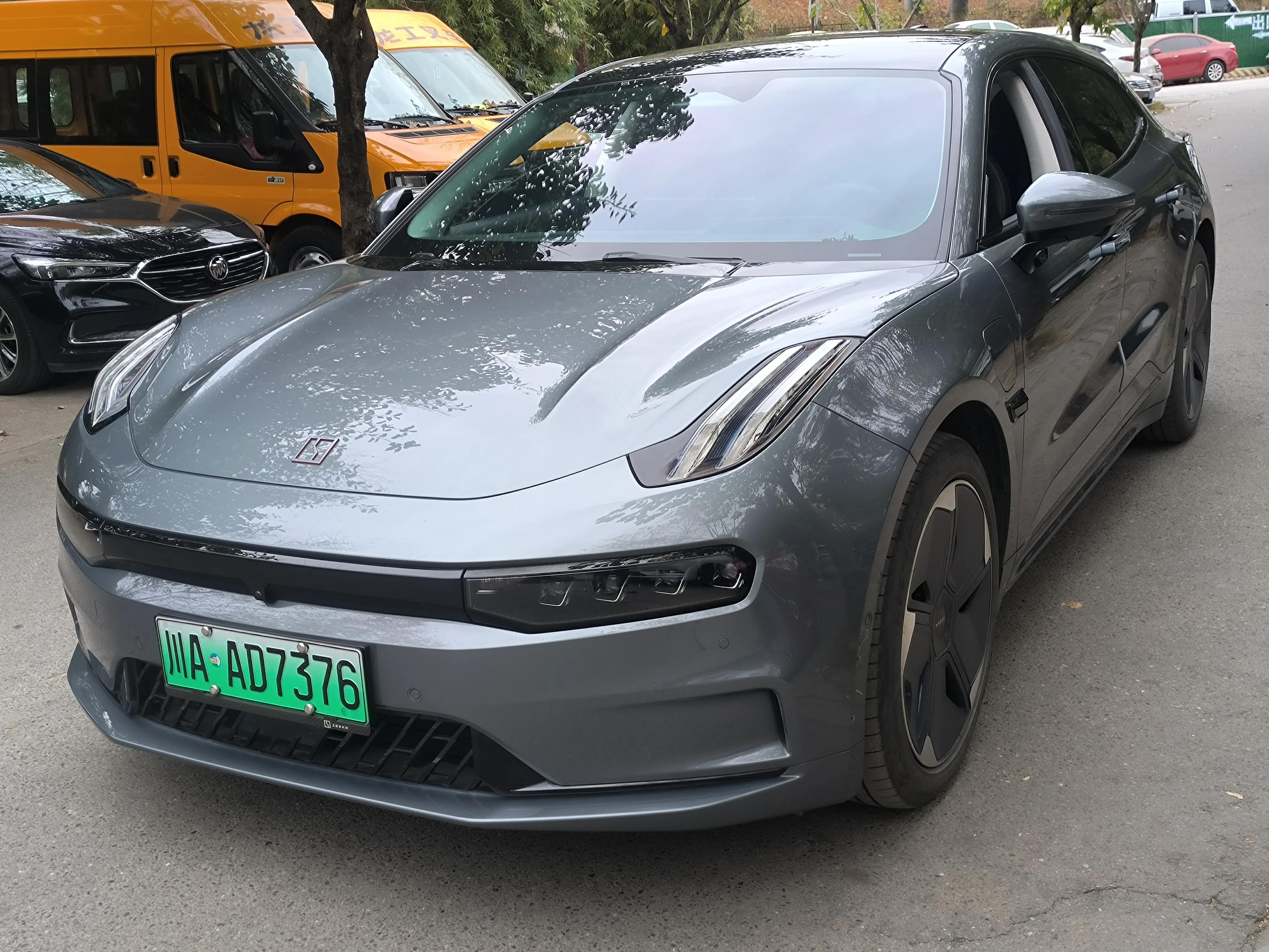 ZEEKR 001  из Китая