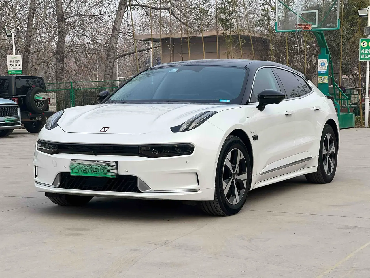 ZEEKR 001  из Китая