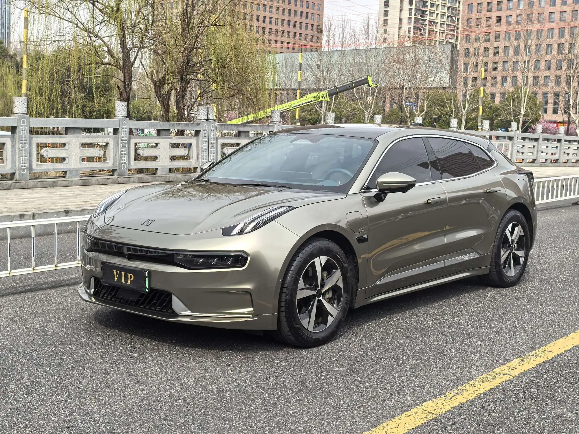 ZEEKR 001  из Китая