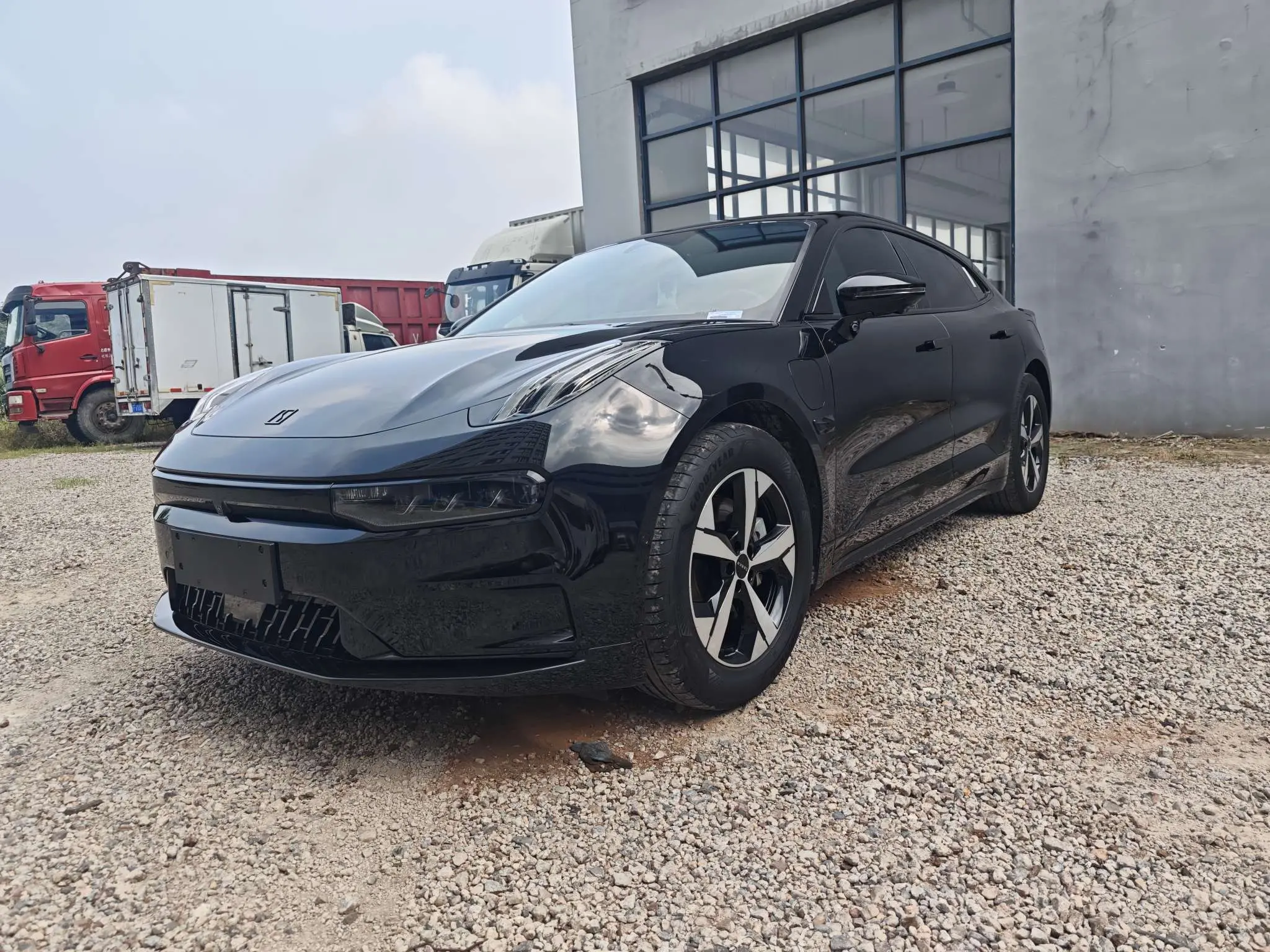 ZEEKR 001  из Китая