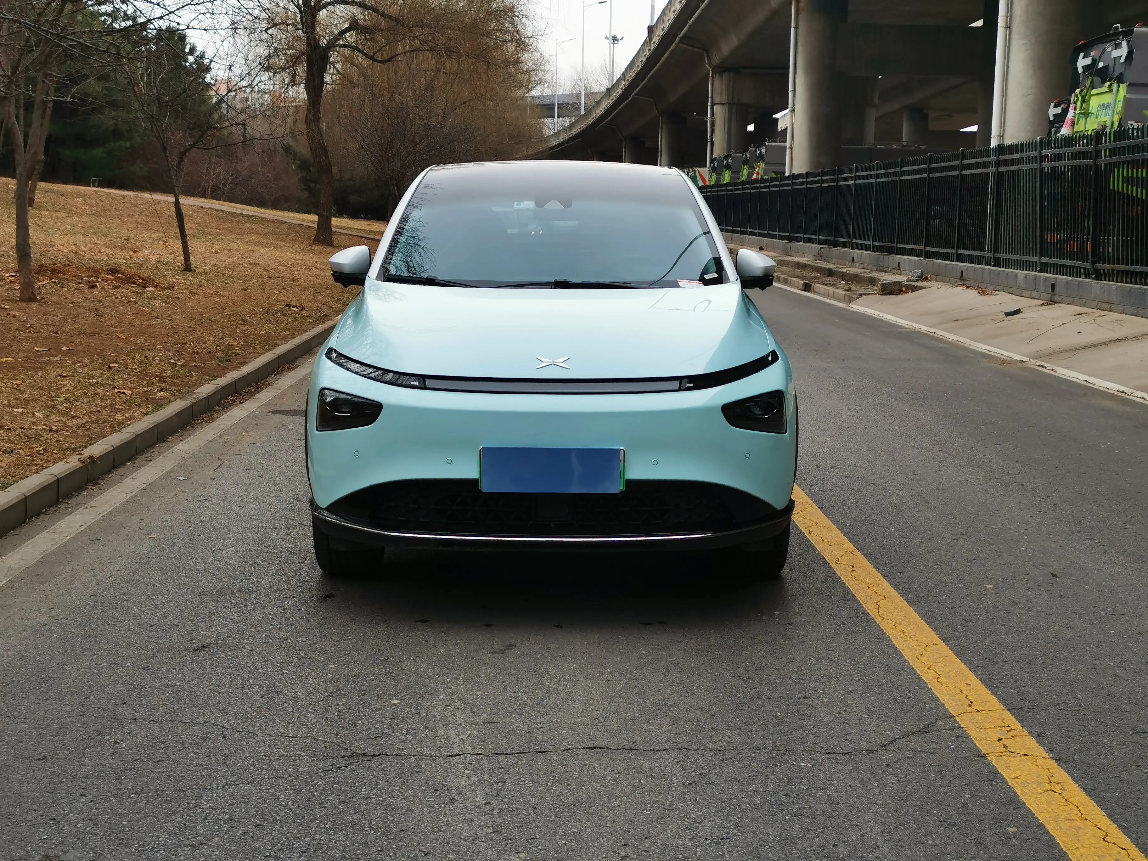 Xpeng G3  из Китая