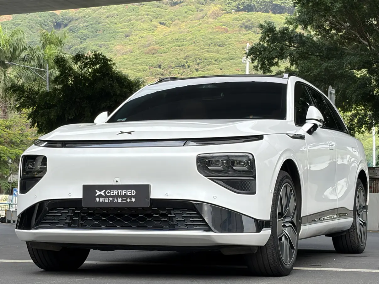 Xpeng G9  из Китая