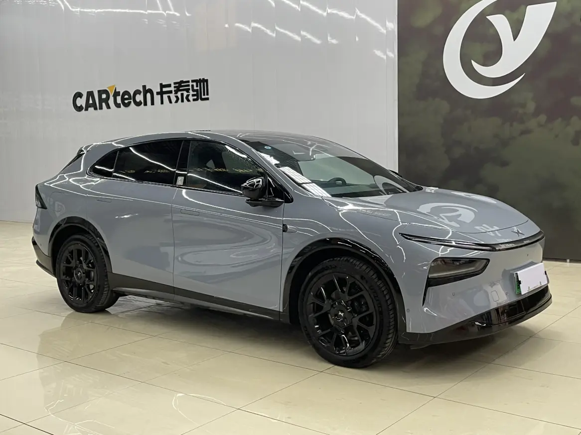 Xpeng G7  из Китая