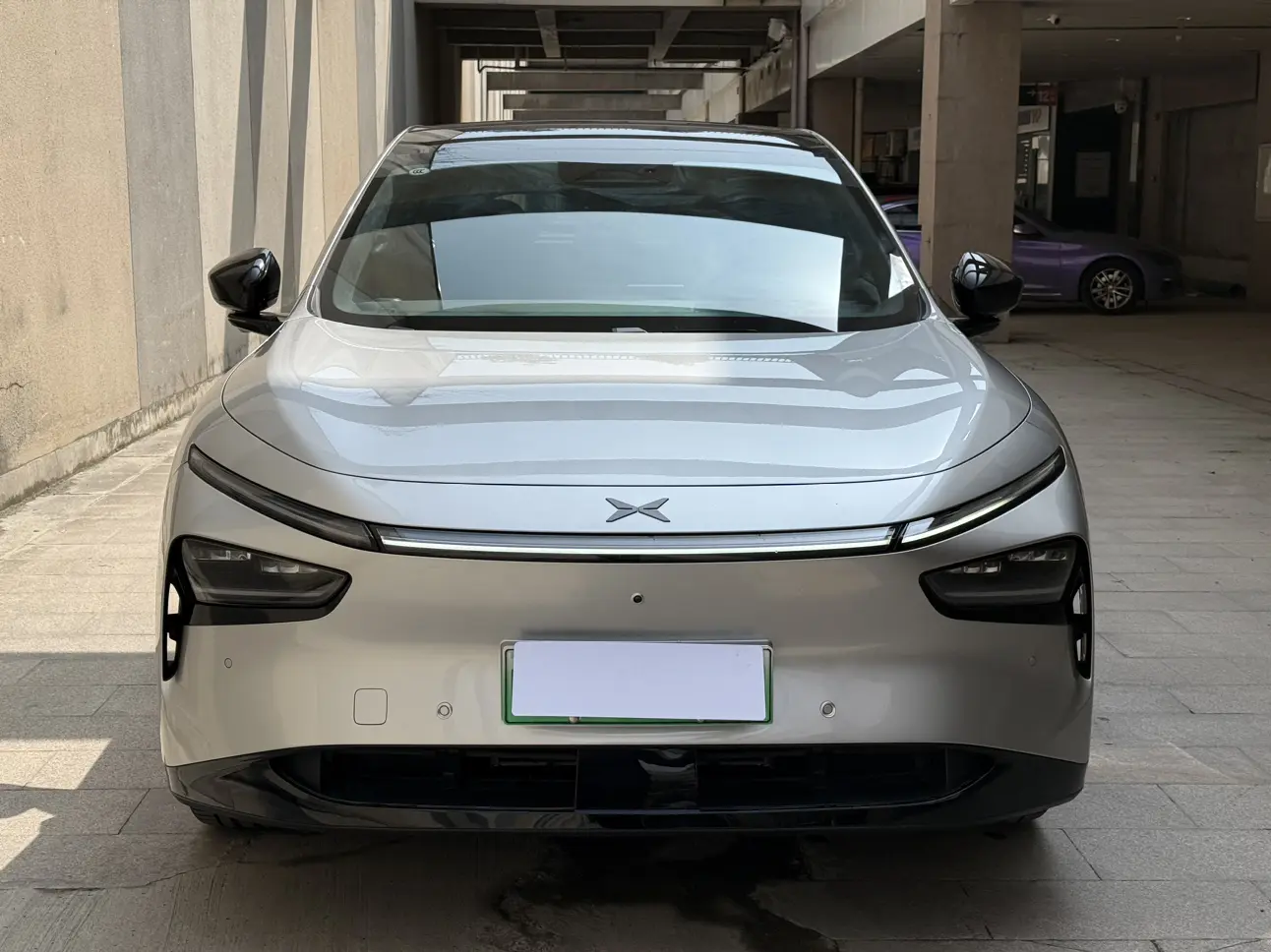 Xpeng G7  из Китая