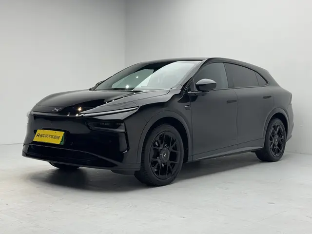 Xpeng G7  из Китая