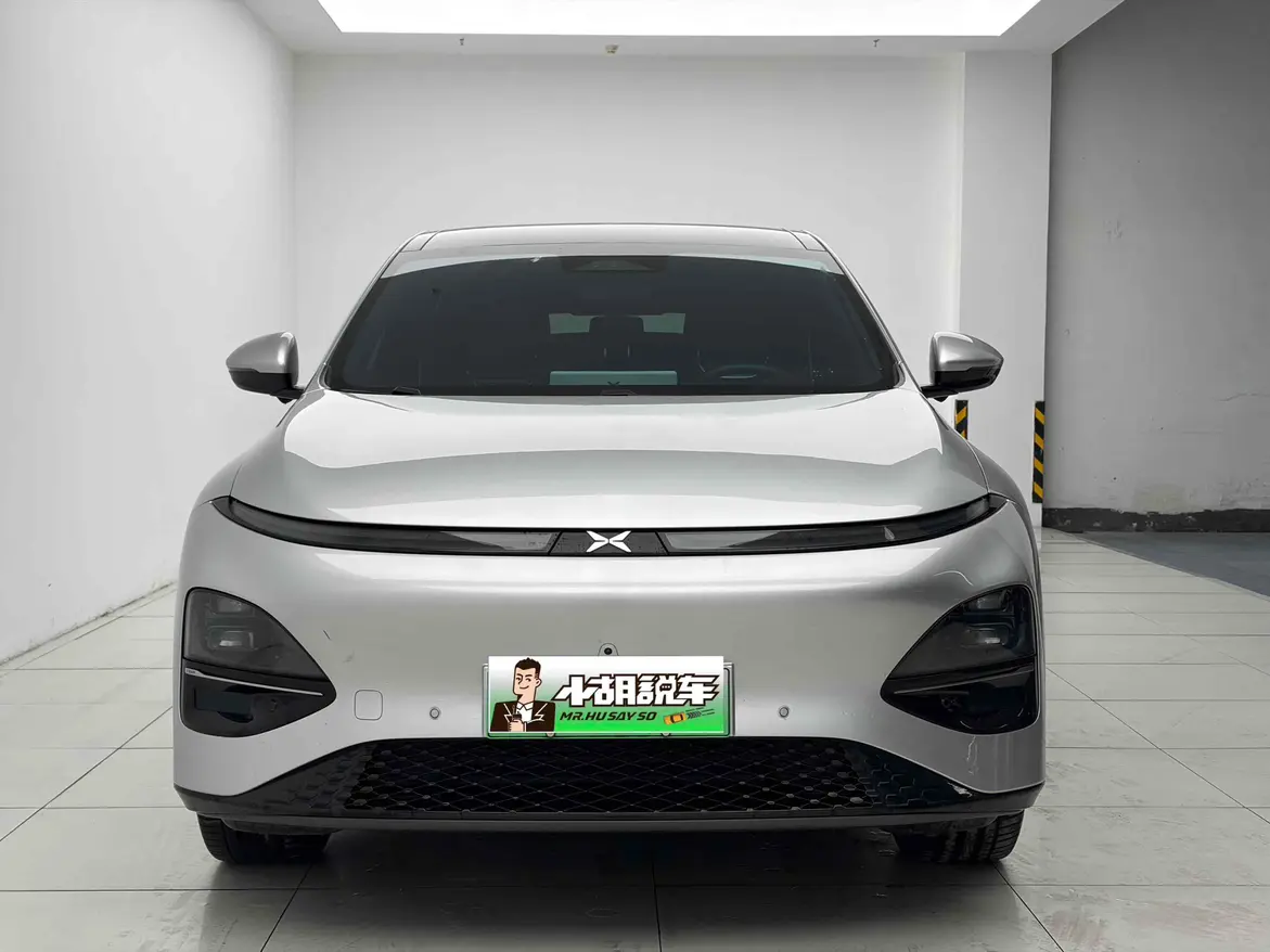 Xpeng G6  из Китая