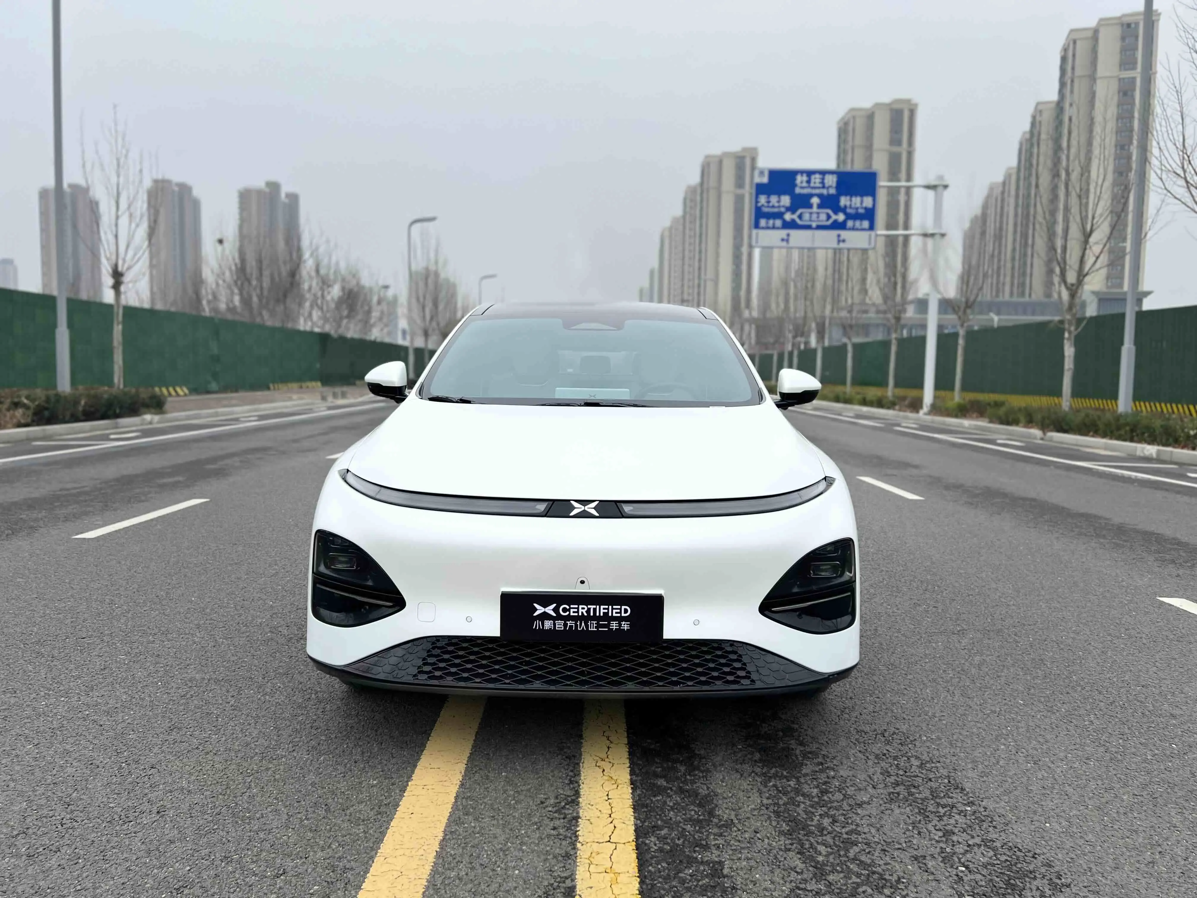 Xpeng G6  из Китая