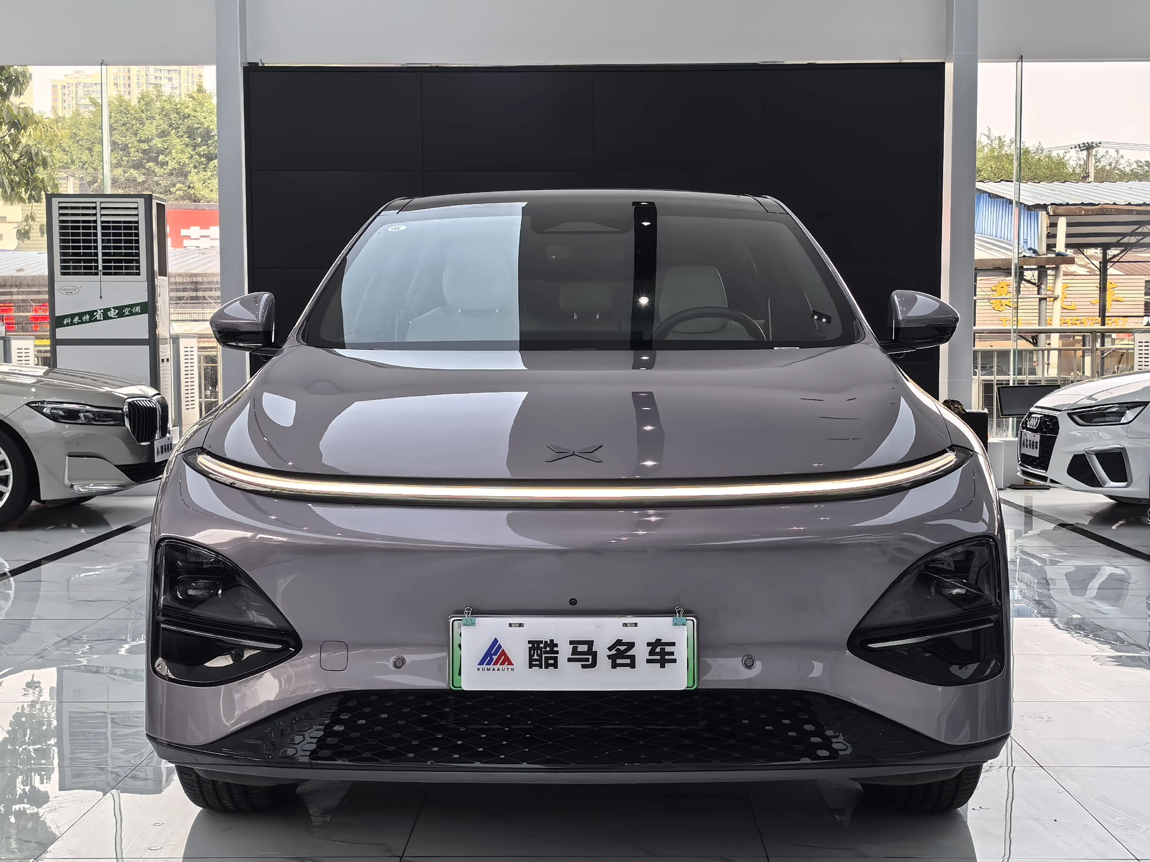 Xpeng G6  из Китая