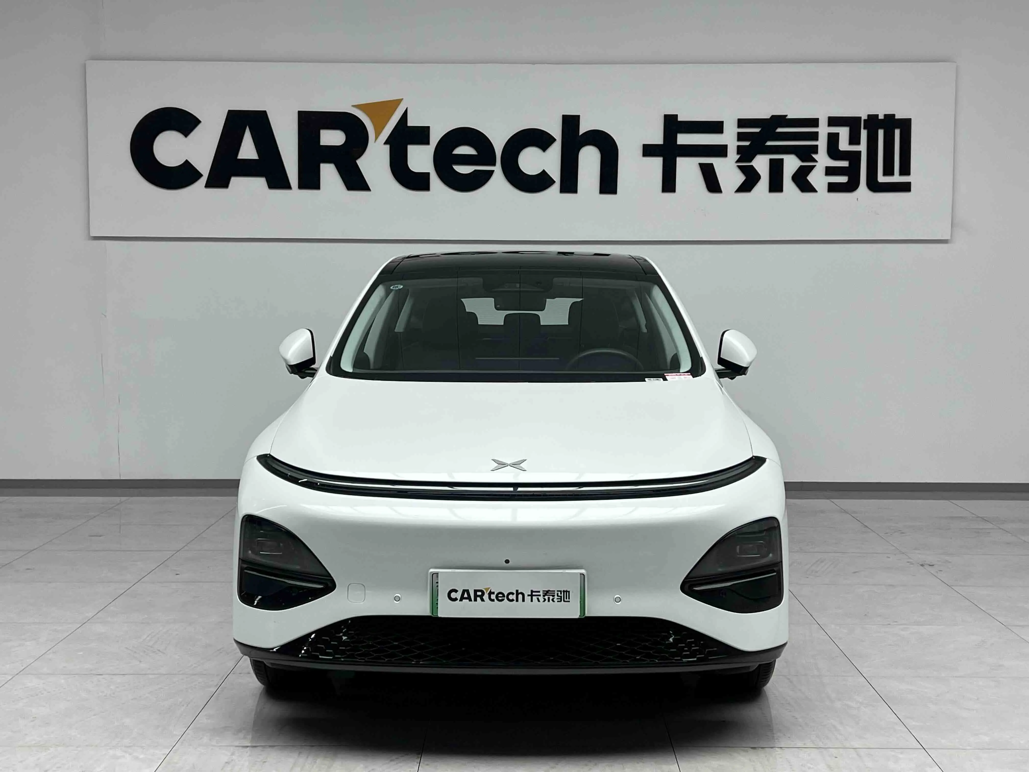 Xpeng G6  из Китая