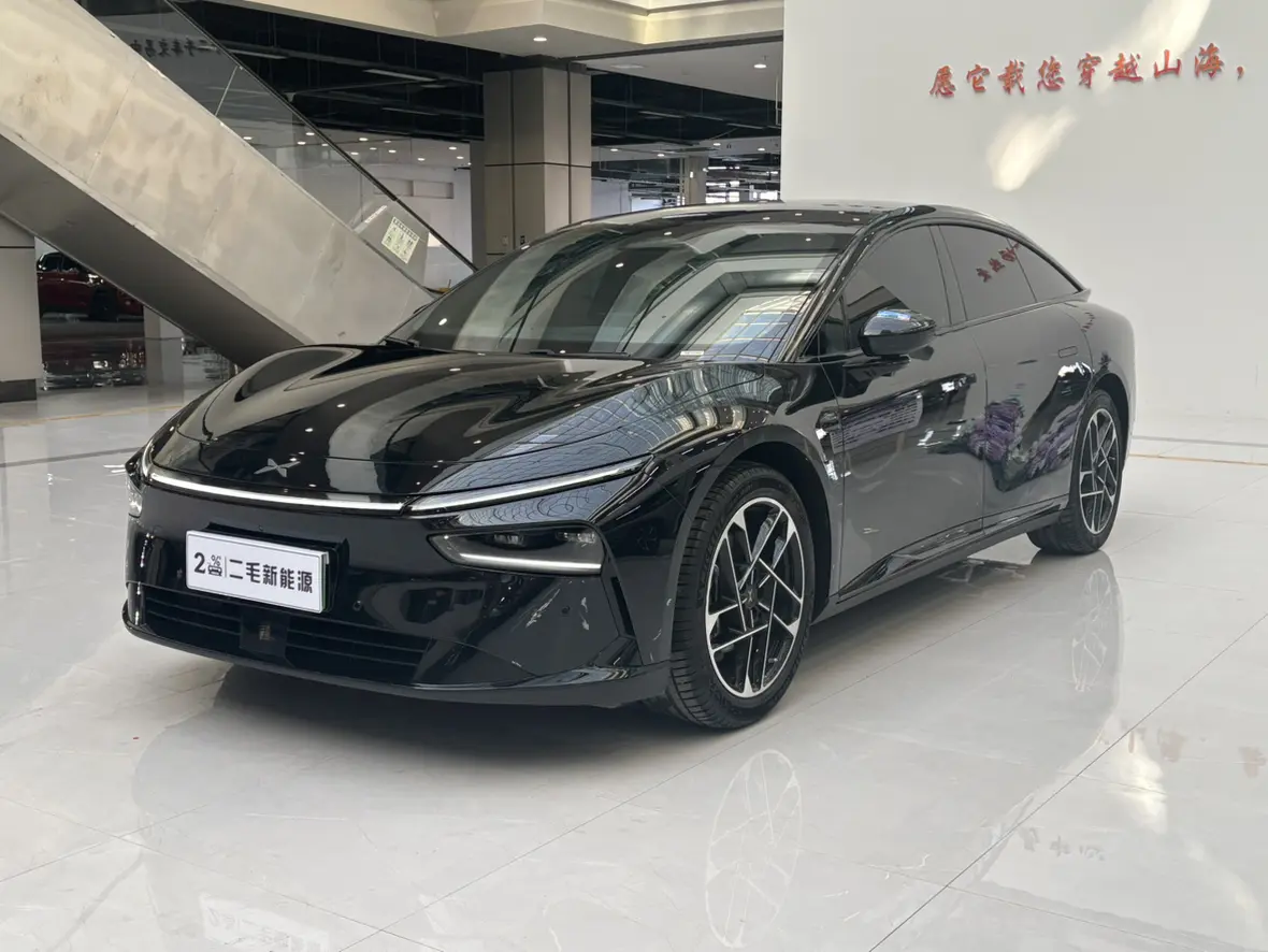 Xpeng P7+  из Китая