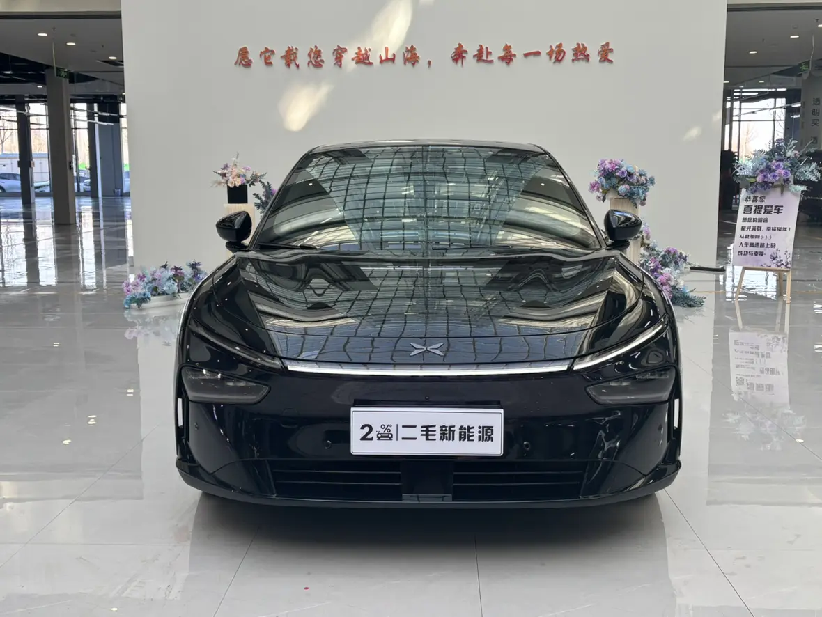 Xpeng P7+  из Китая