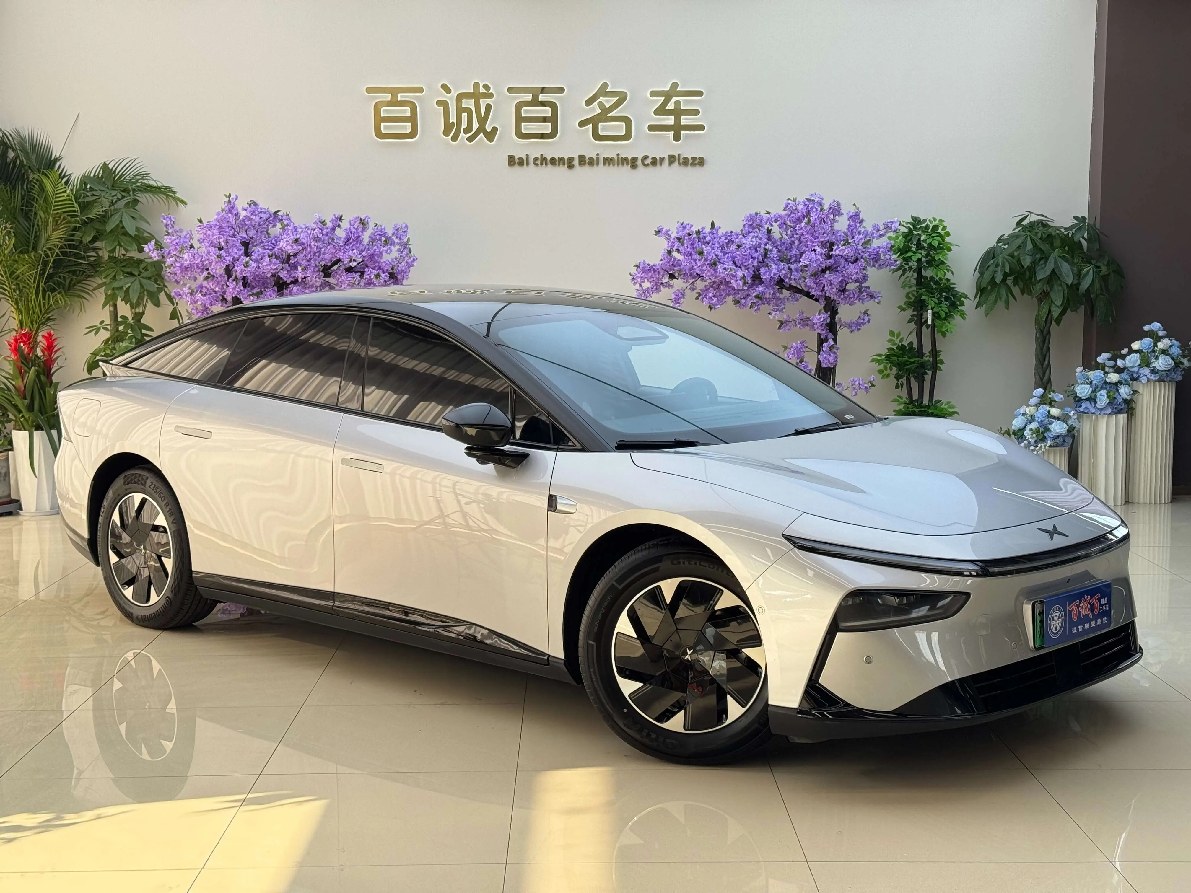 Xpeng P7+  из Китая