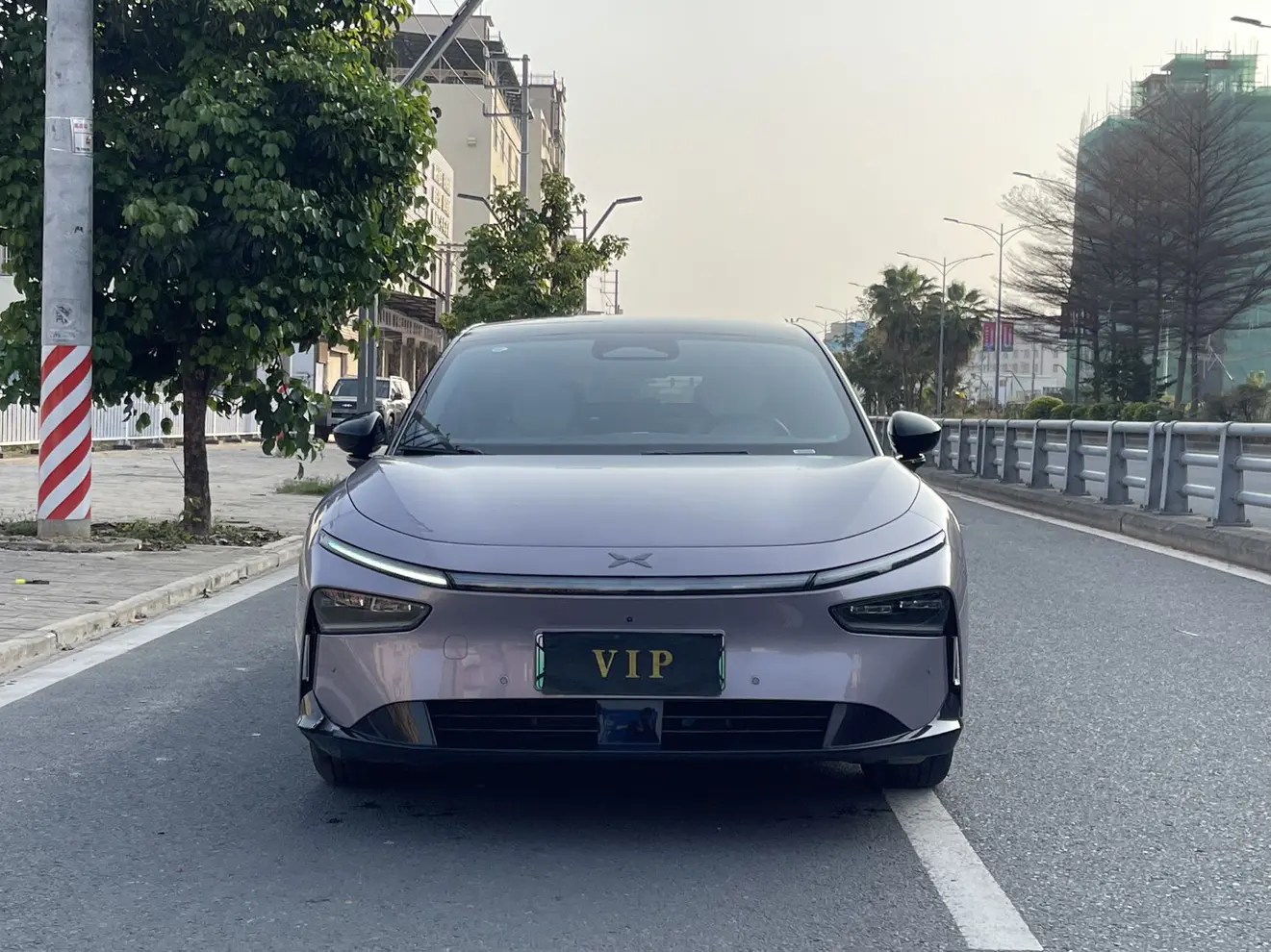 Xpeng P7+  из Китая