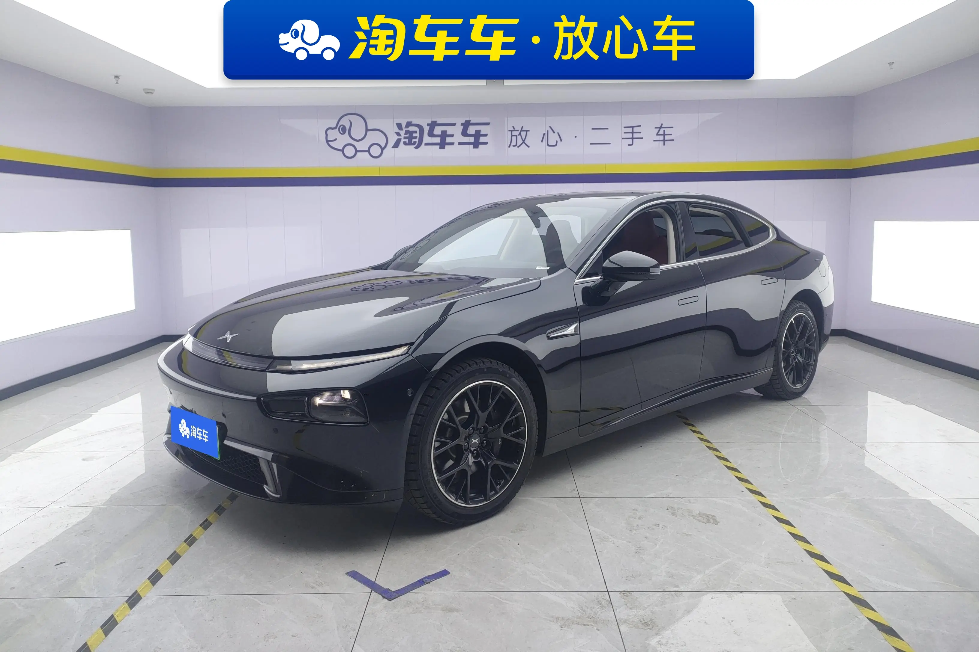 Xpeng P7  из Китая