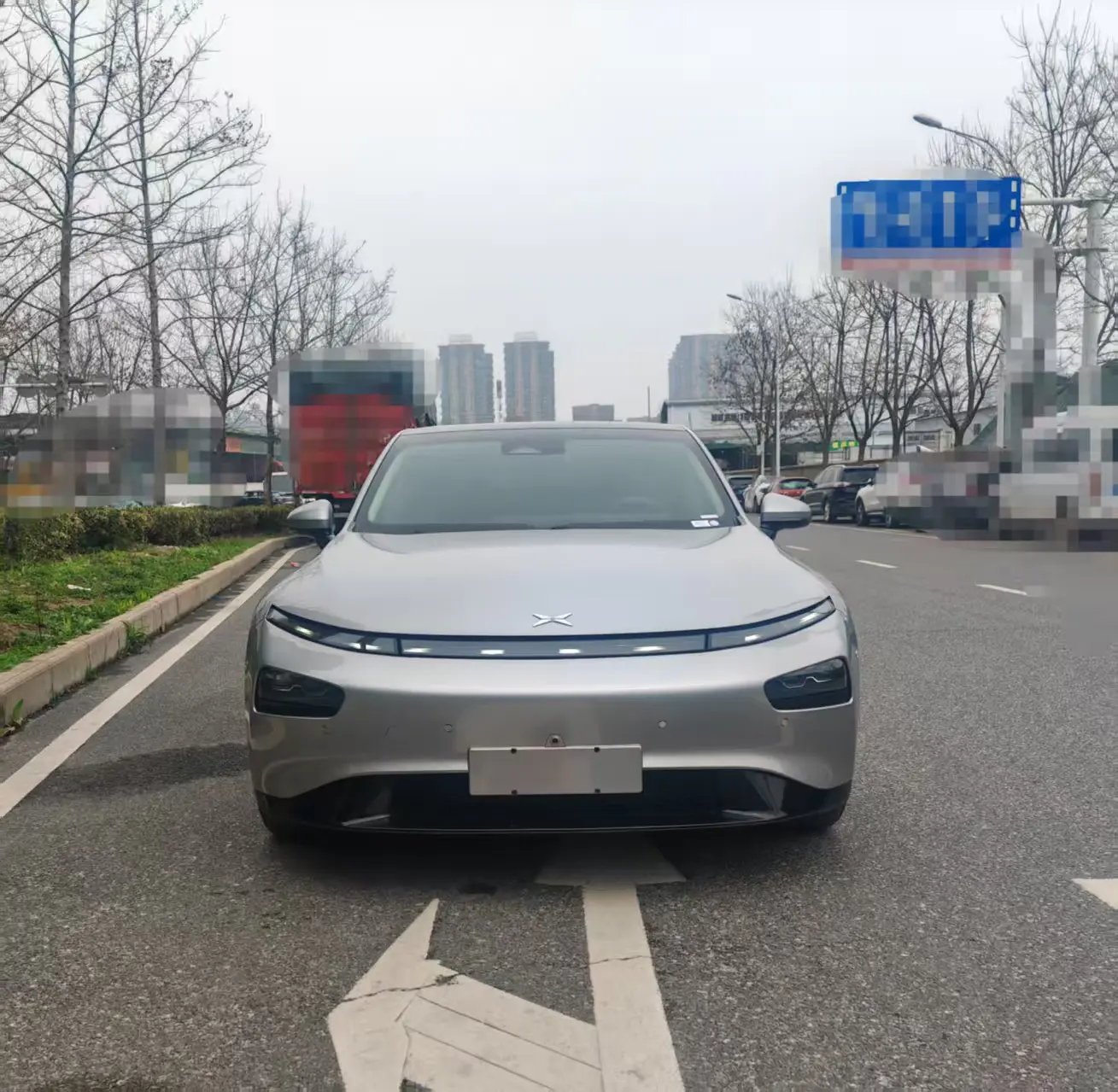 Xpeng P7  из Китая