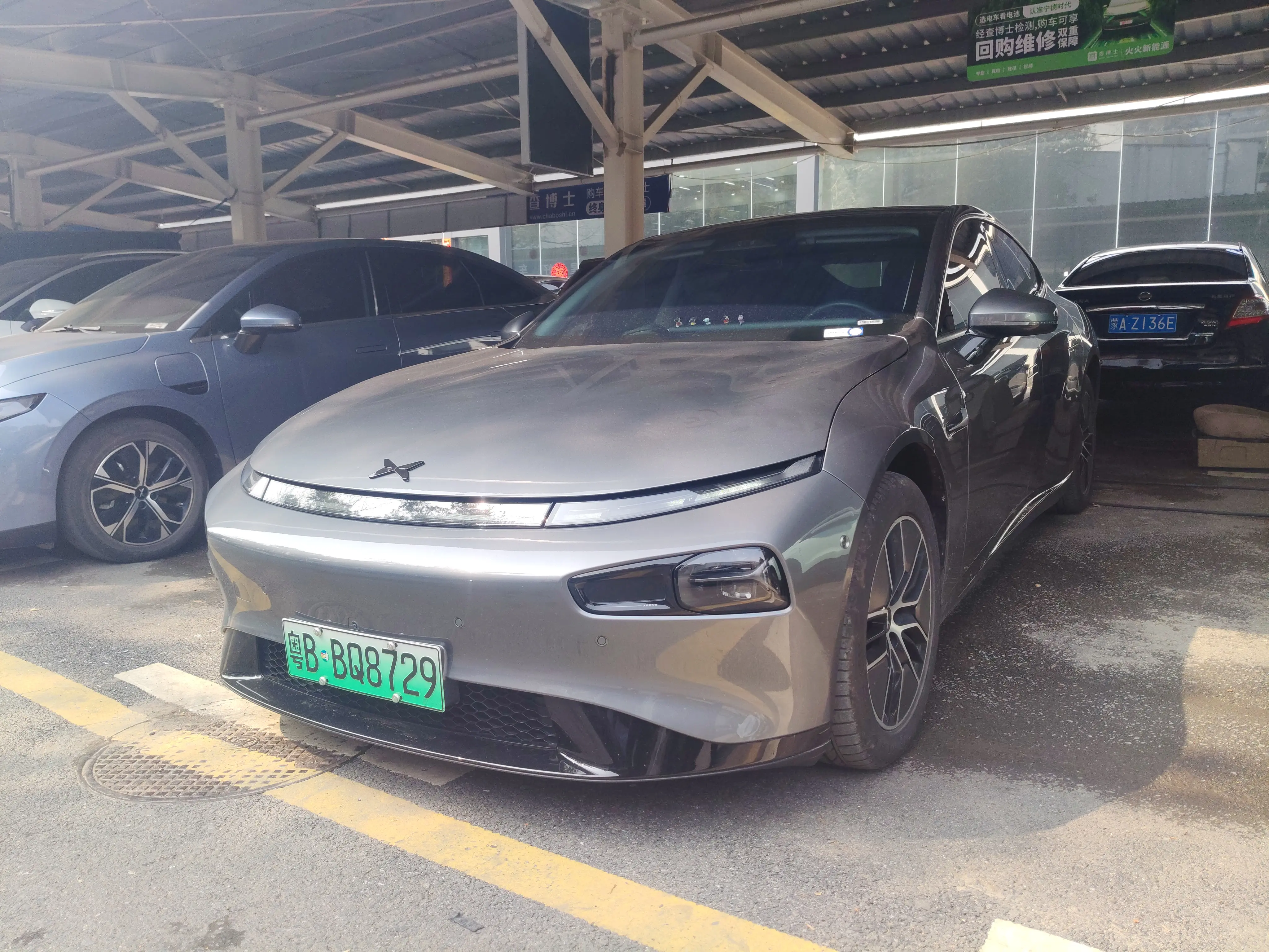 Xpeng P7  из Китая