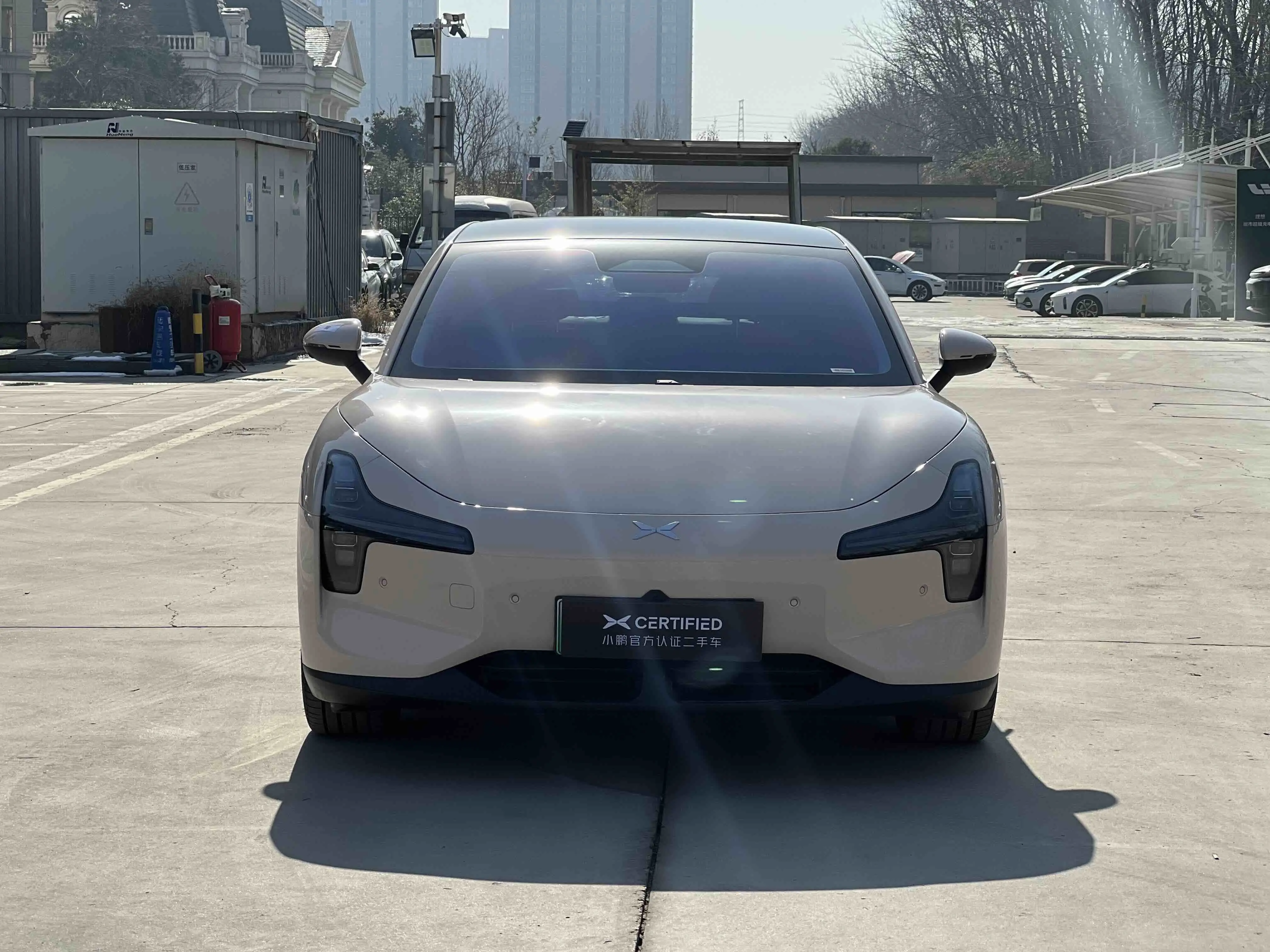 Xpeng Xiaopeng MONA M03  из Китая