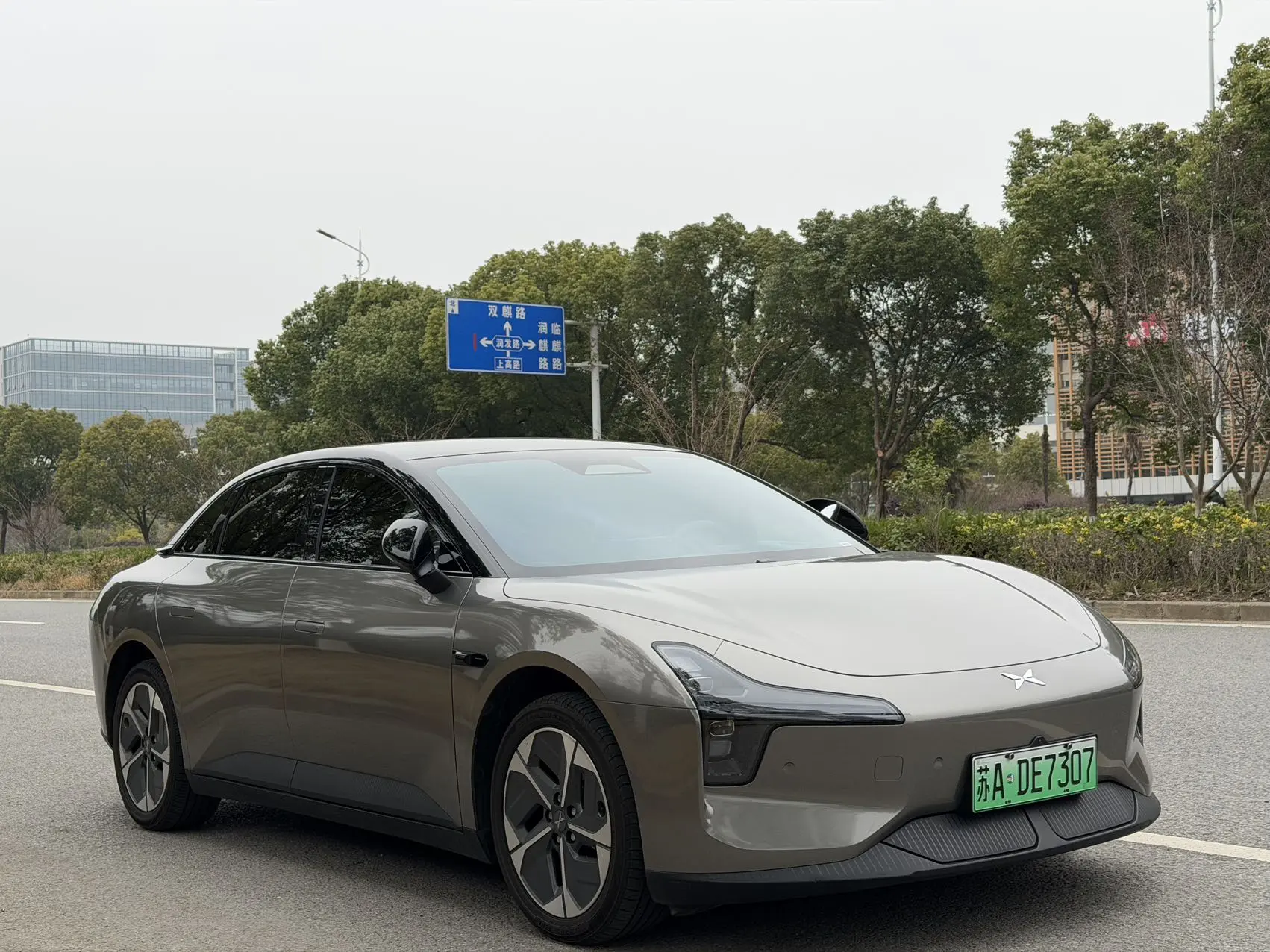 Xpeng Xiaopeng MONA M03  из Китая