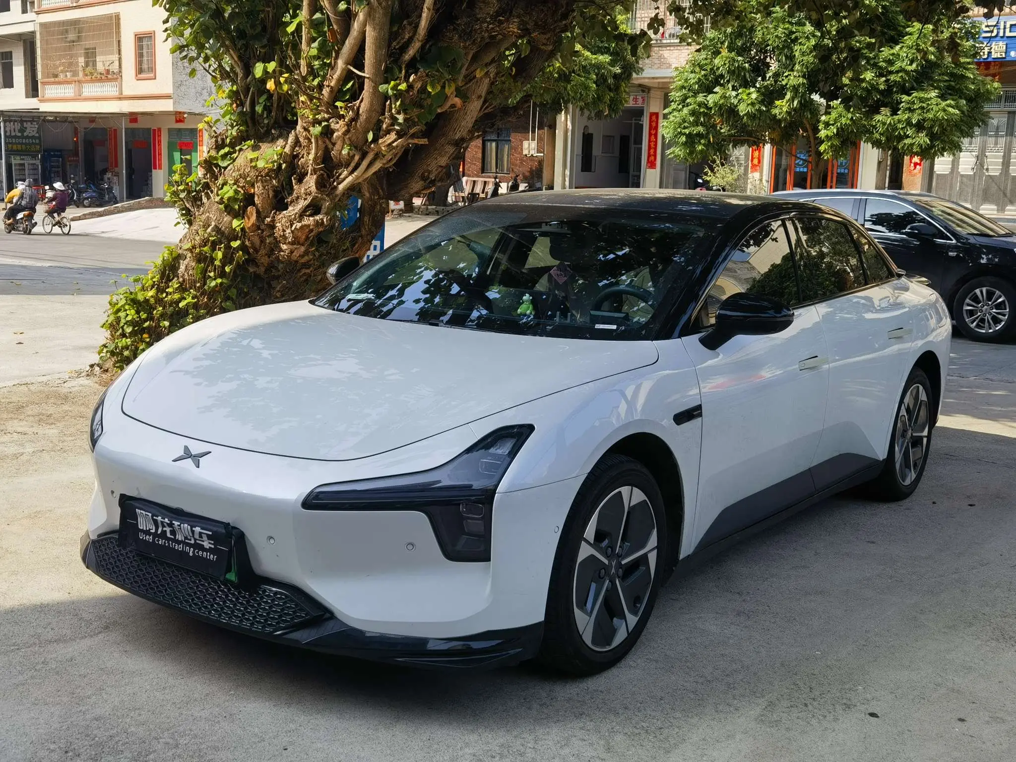 Xpeng Xiaopeng MONA M03  из Китая