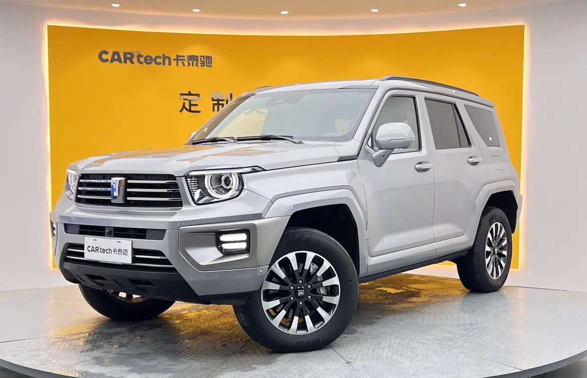 Tank 700 Hi4-T  из Китая