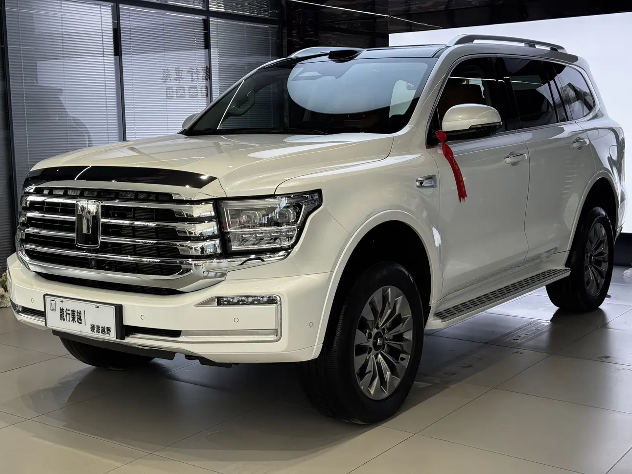 Tank 500 Hi4-T  из Китая