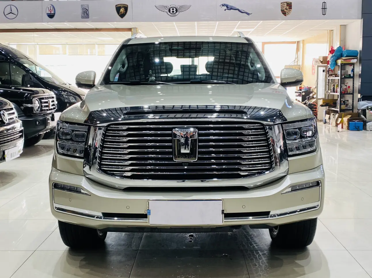 Tank 500  из Китая