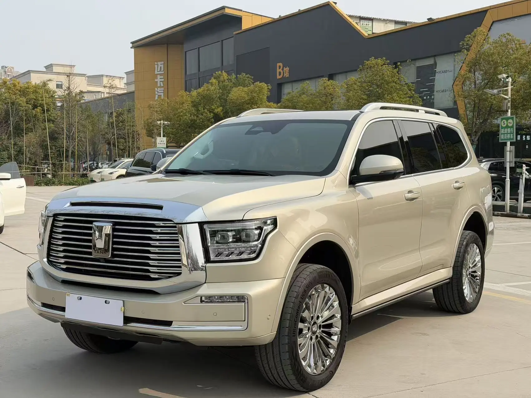 Tank 500  из Китая