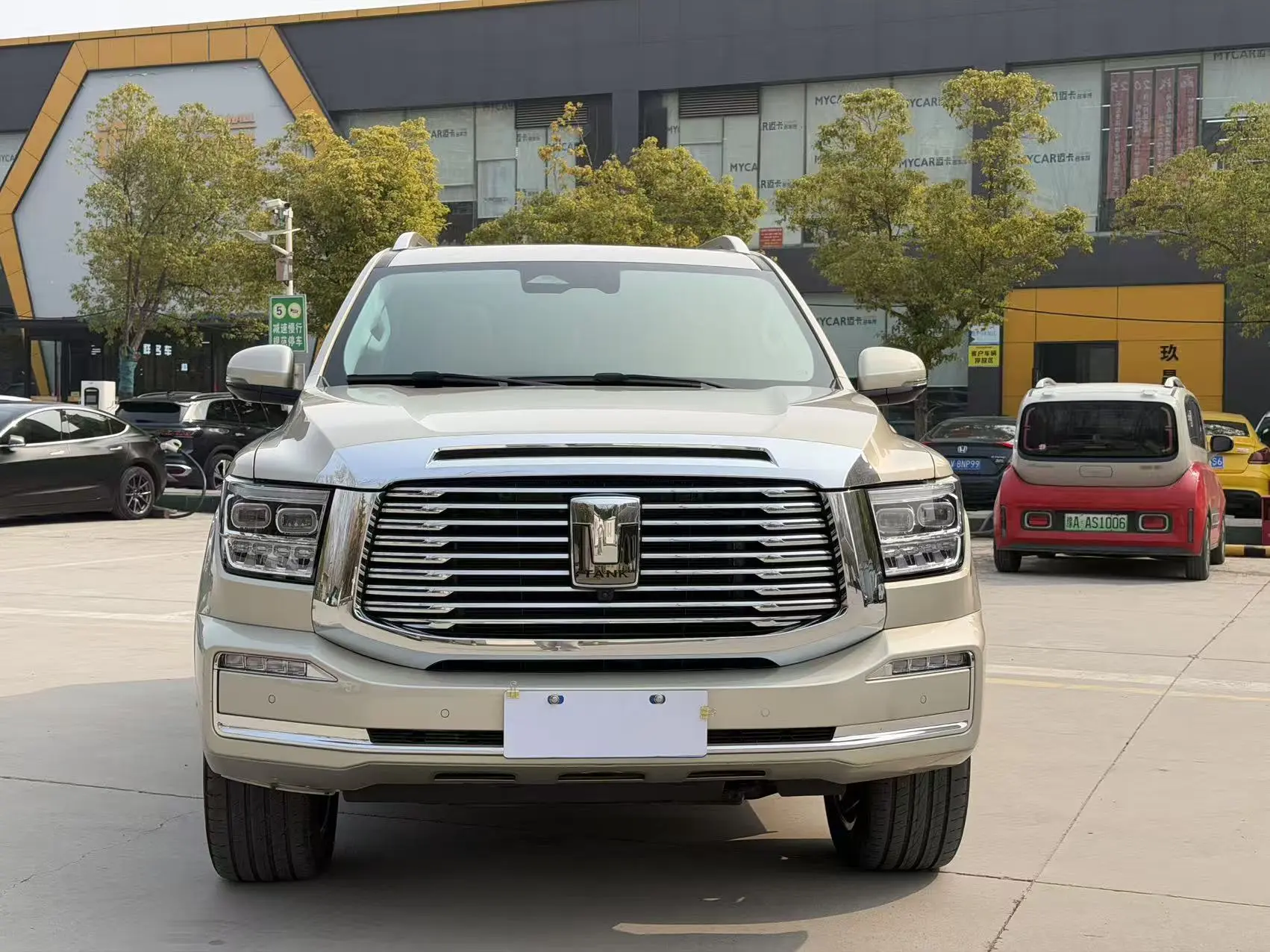 Tank 500  из Китая