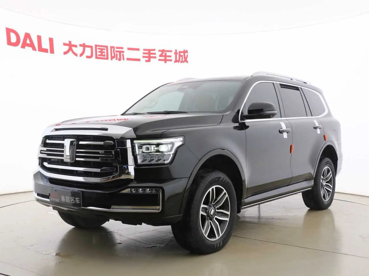 Tank 500  из Китая