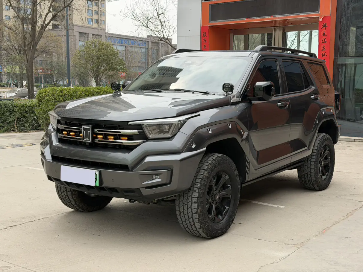 Tank 400 Hi4-T  из Китая