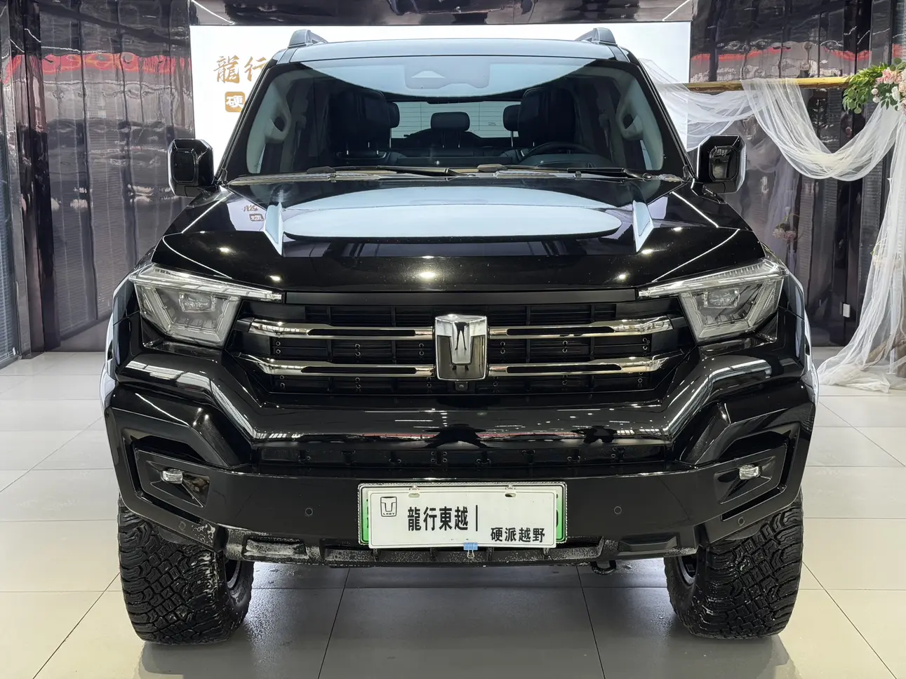 Tank 400 Hi4-T  из Китая