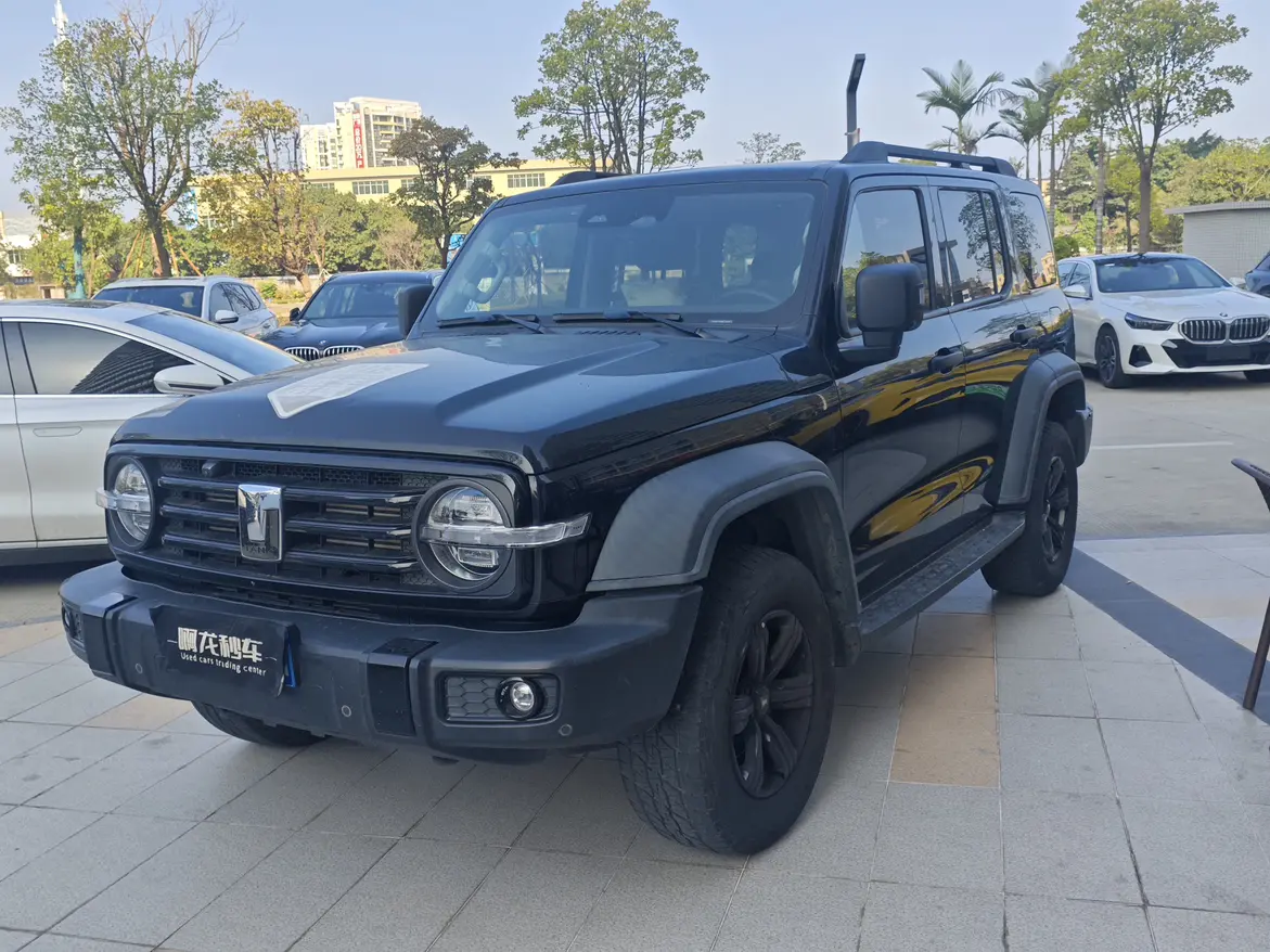 Tank 300  из Китая