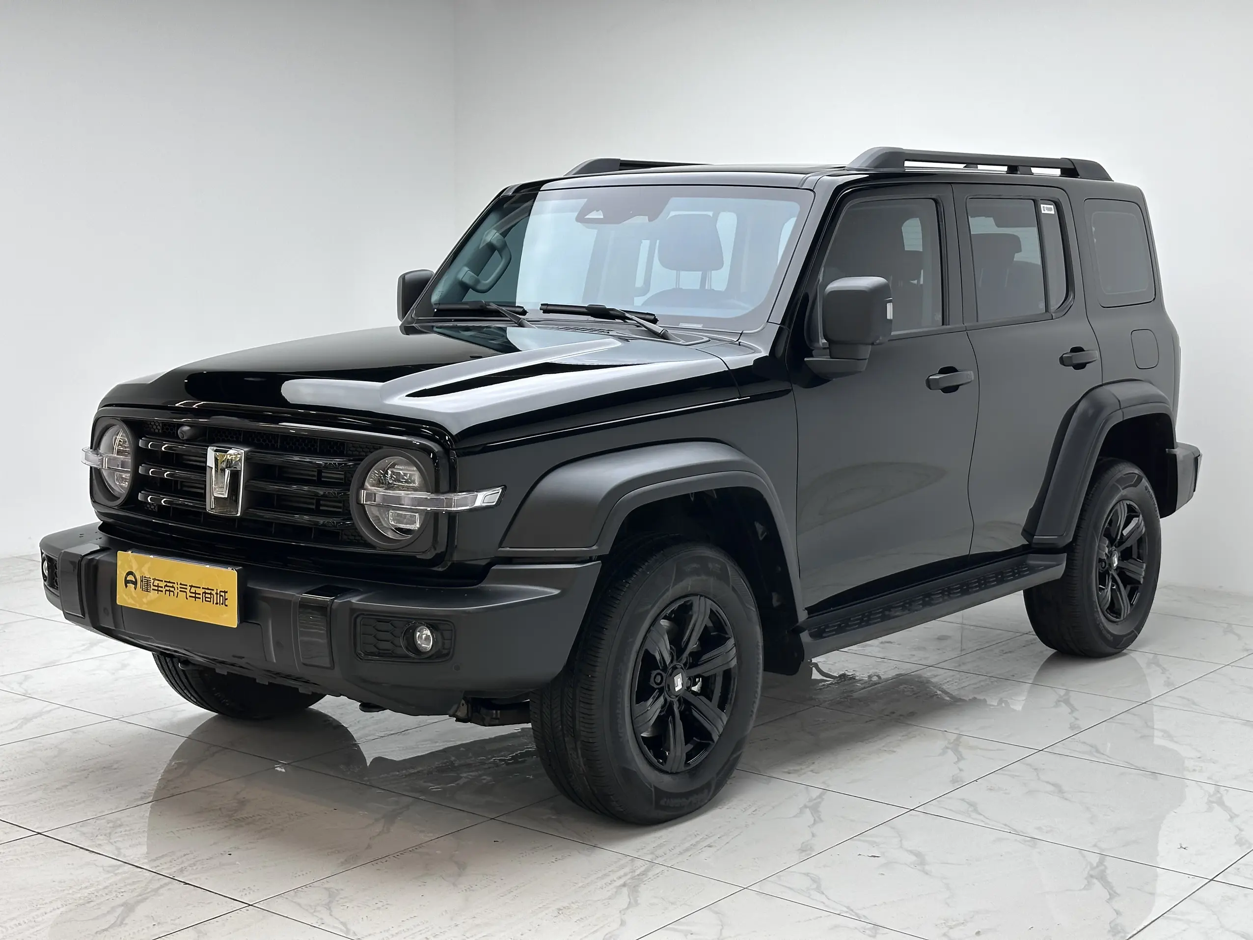 Tank 300  из Китая