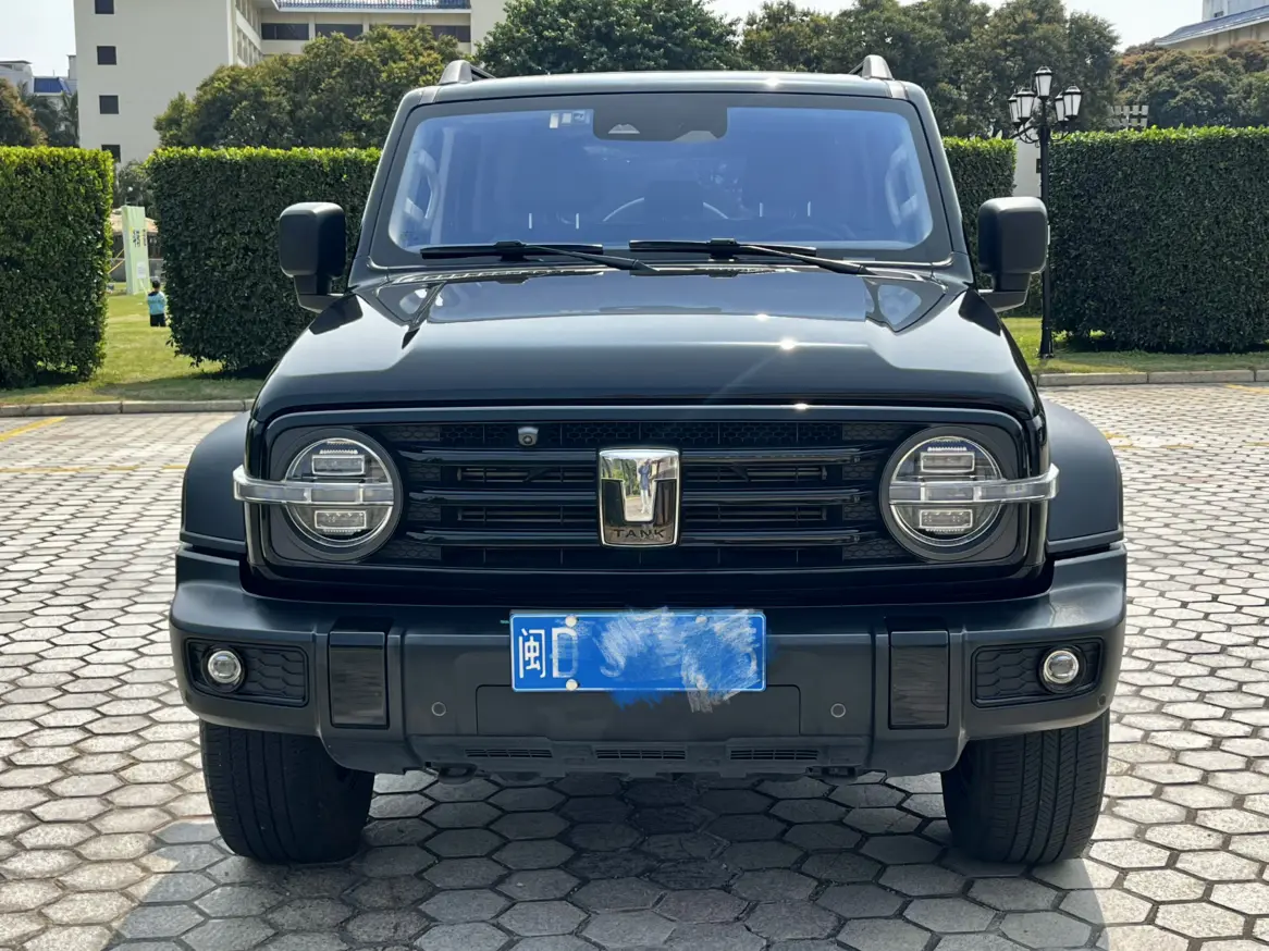 Tank 300  из Китая