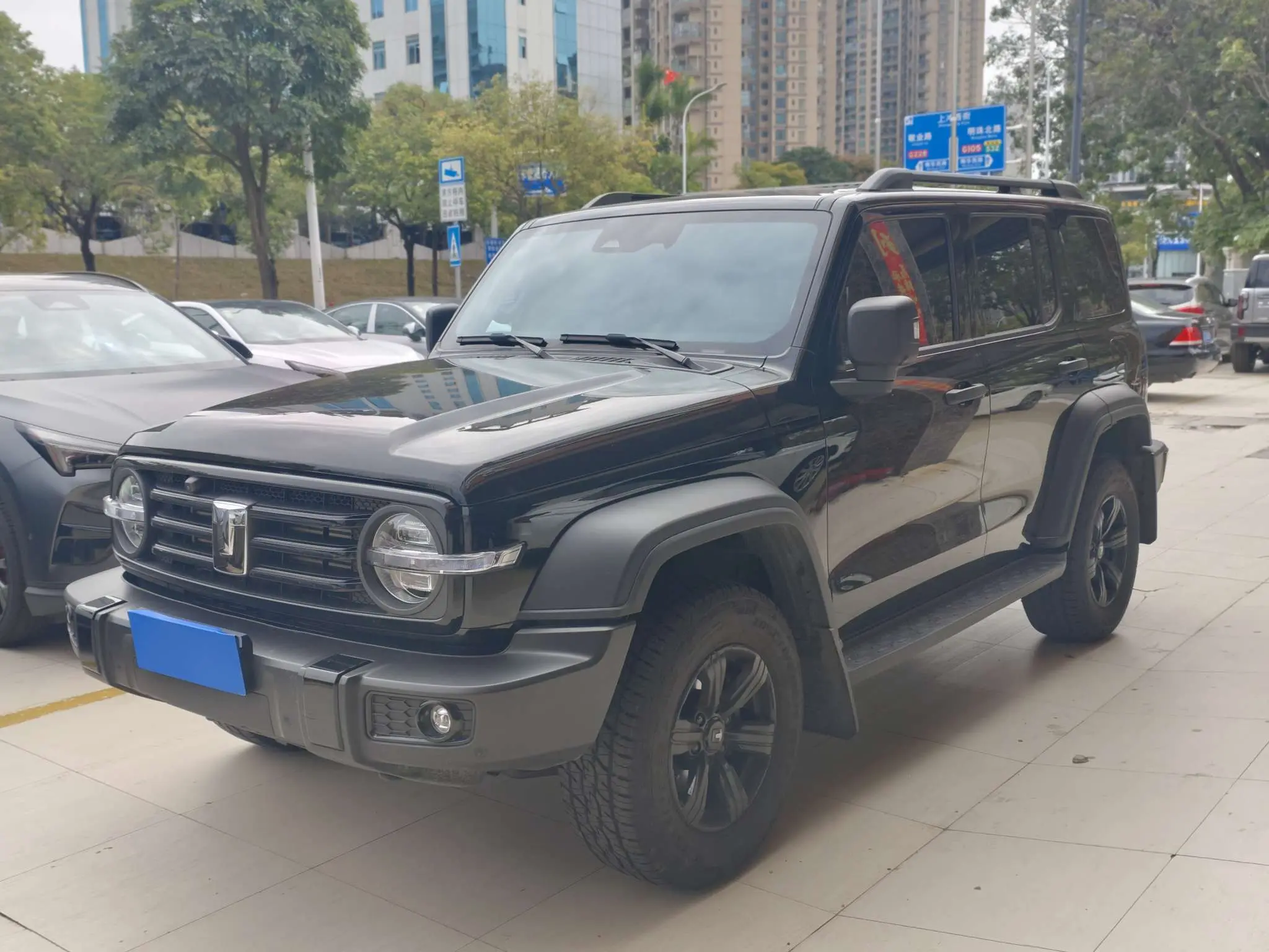 Tank 300  из Китая