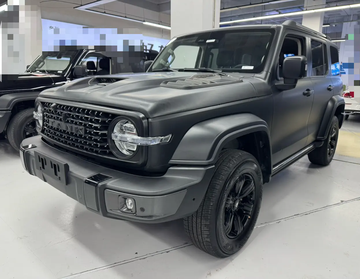 Tank 300  из Китая