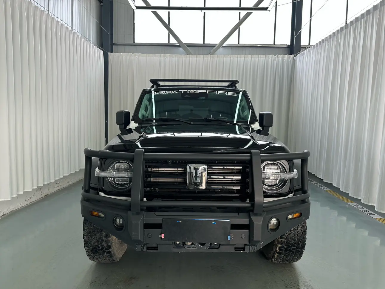 Tank 300  из Китая