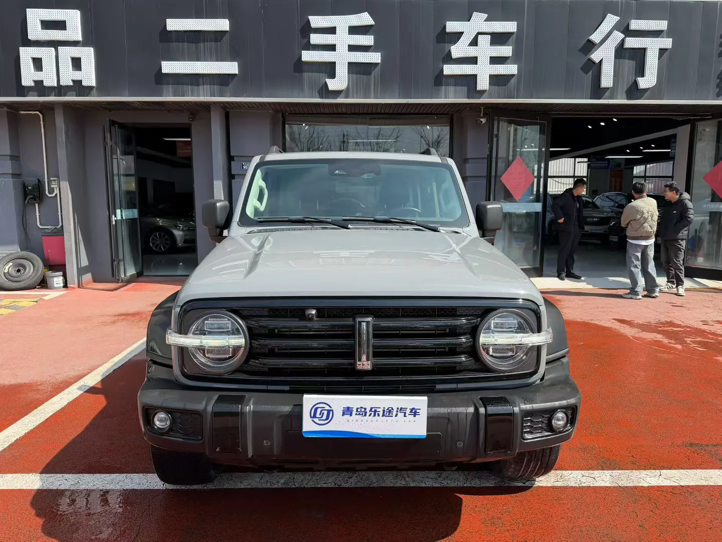 Tank 300  из Китая