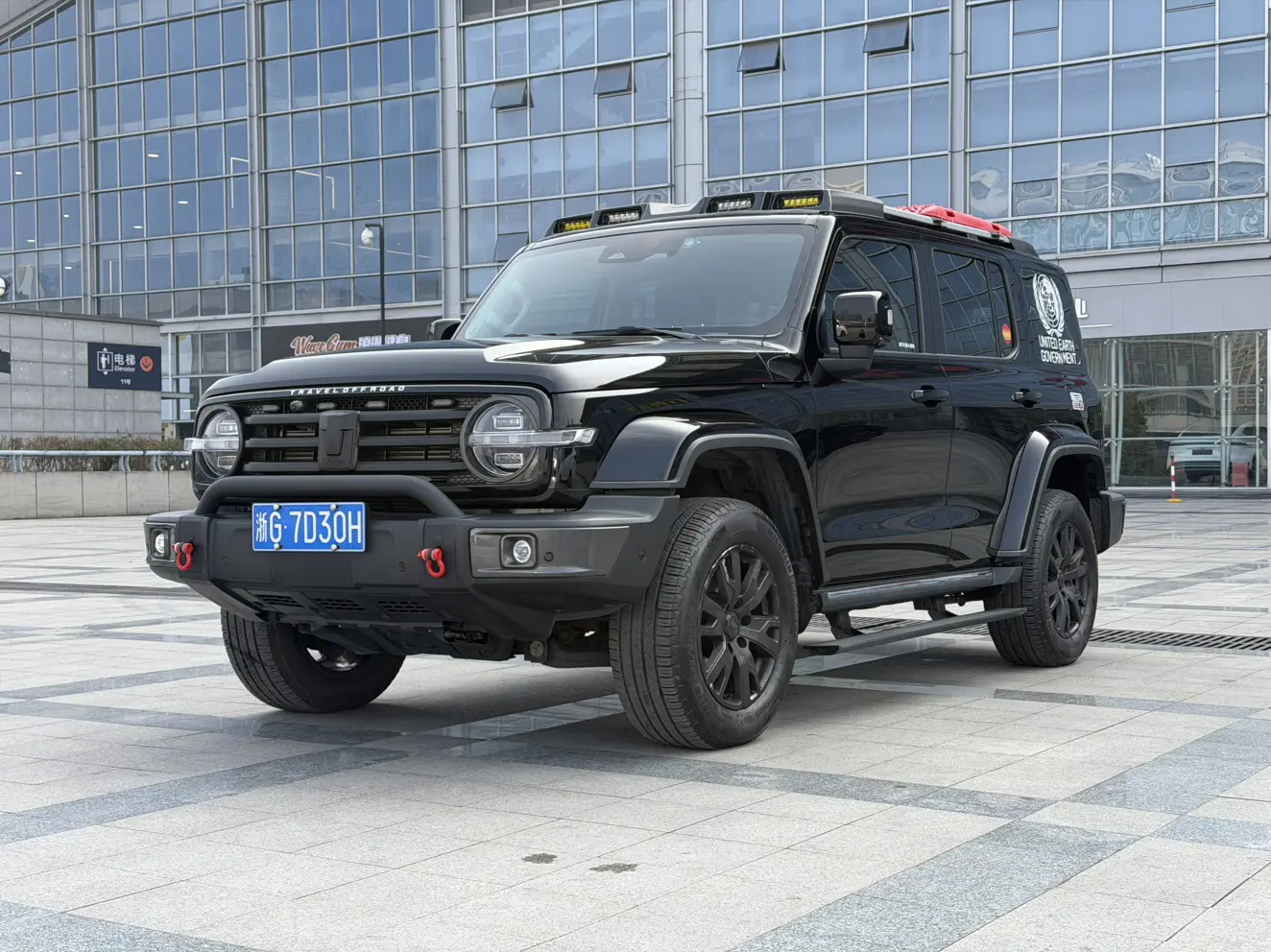 Tank 300  из Китая