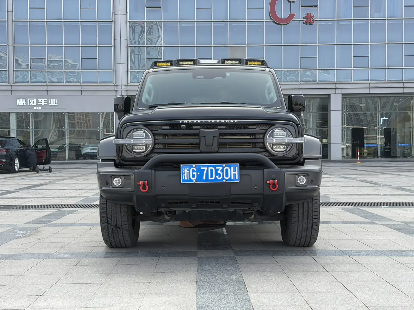 Tank 300  из Китая